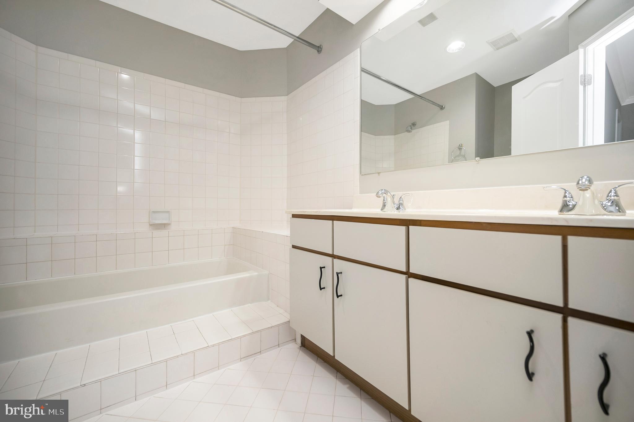 LAFAYETTE FOREST - Residential