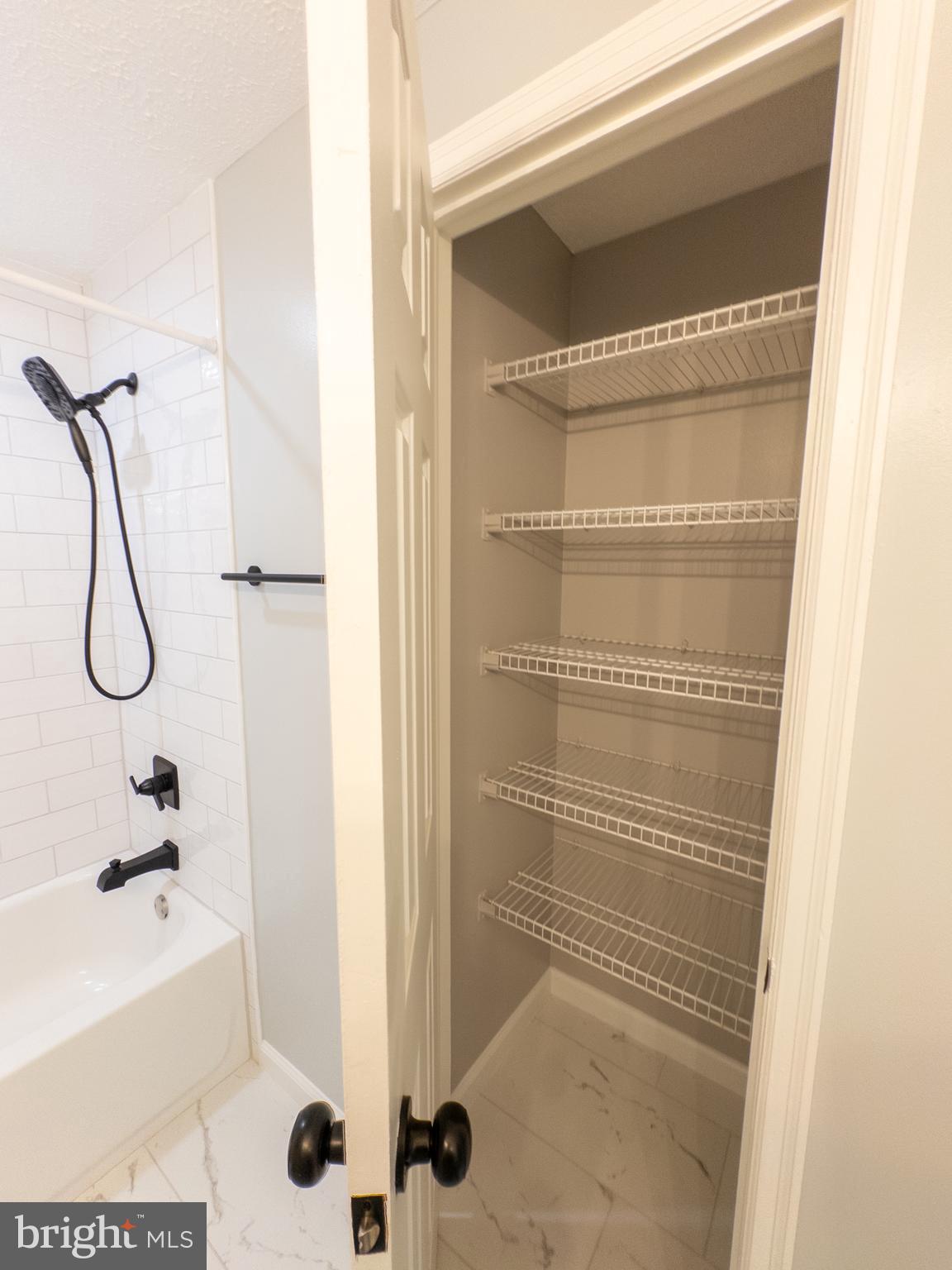 DUFIEF MILL - Residential Lease