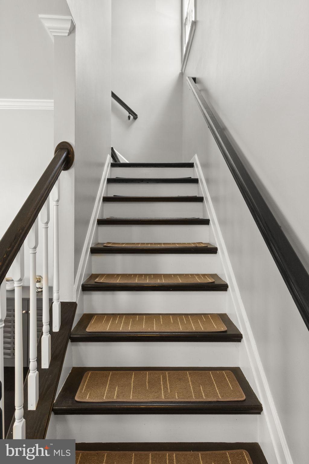 MEADOWBROOK - Residential