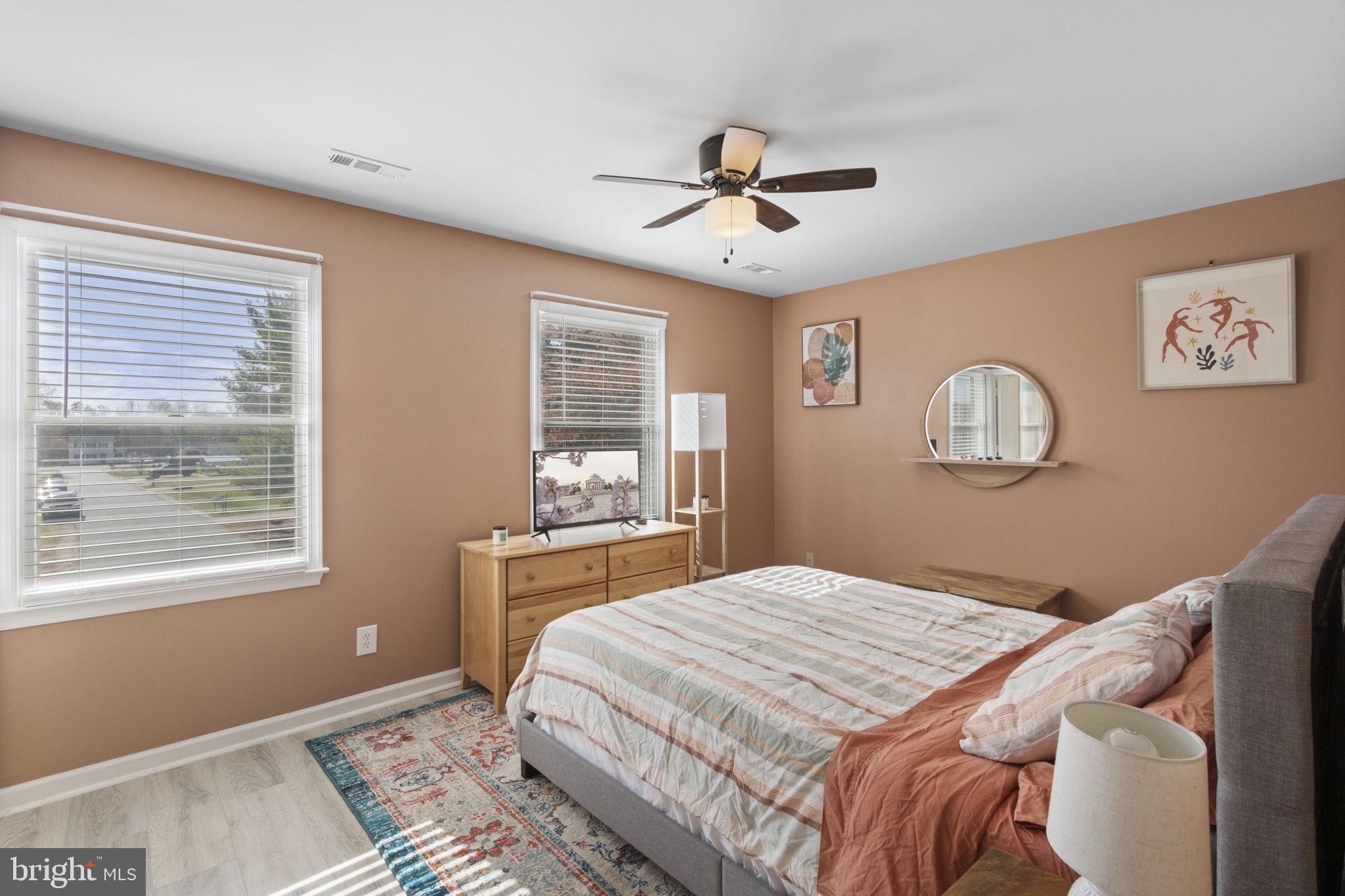 MEADOWBROOK - Residential