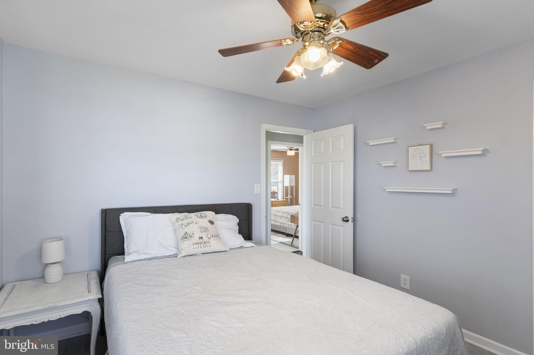 MEADOWBROOK - Residential