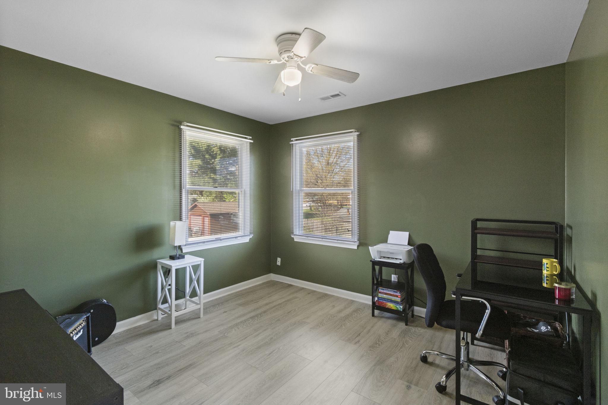 MEADOWBROOK - Residential