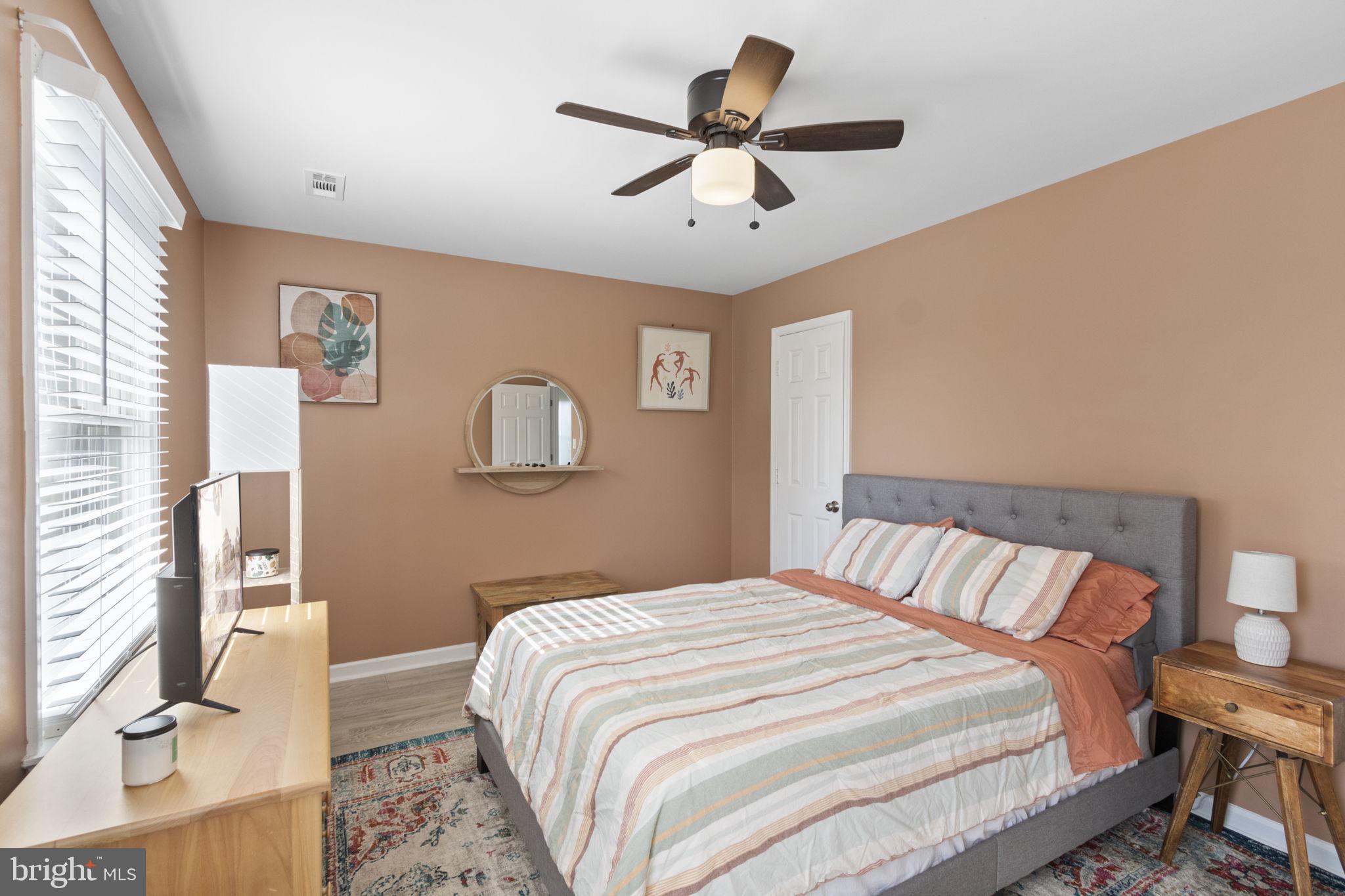 MEADOWBROOK - Residential