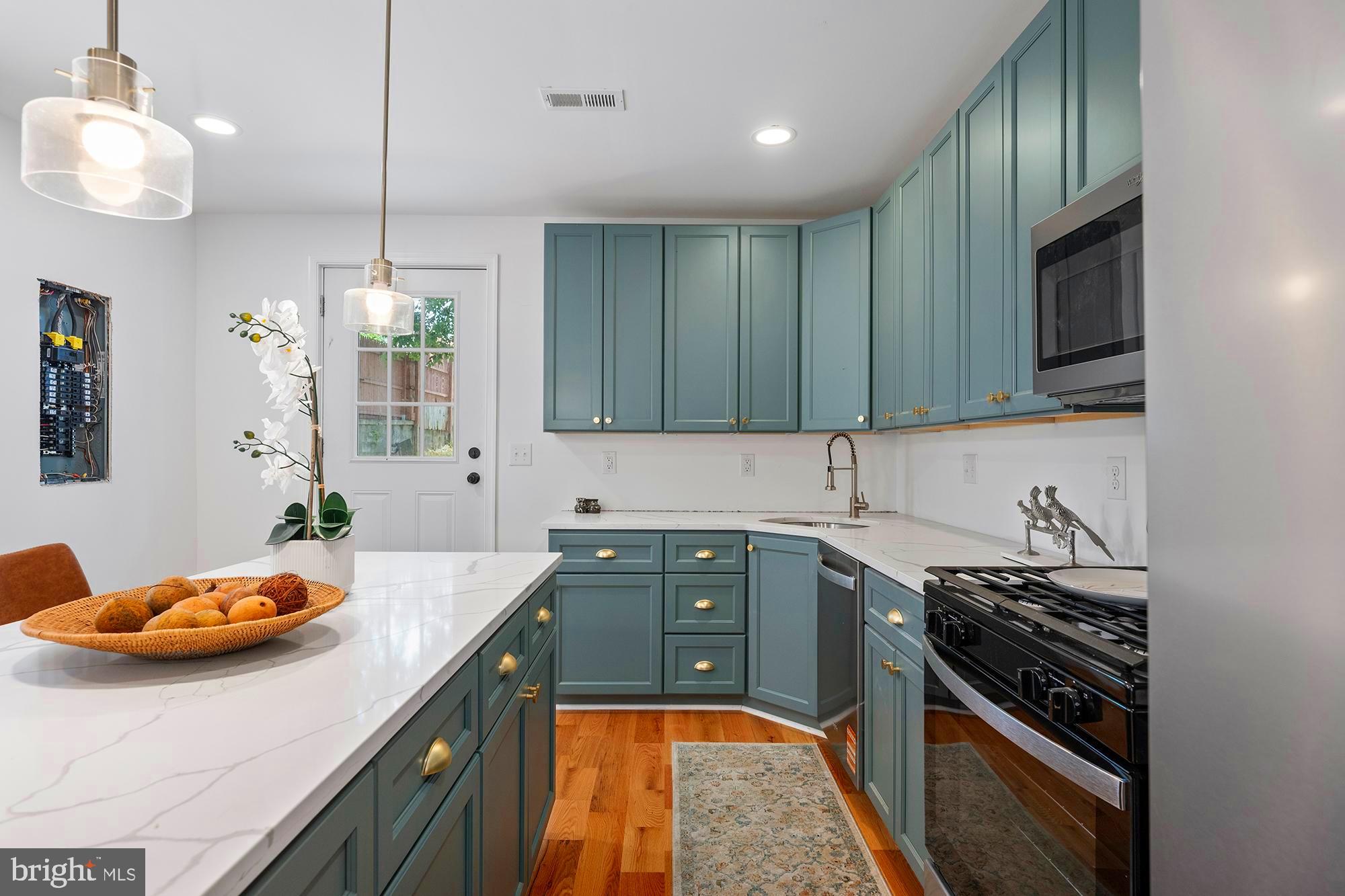 HAMPDEN HISTORIC DISTRICT - Residential