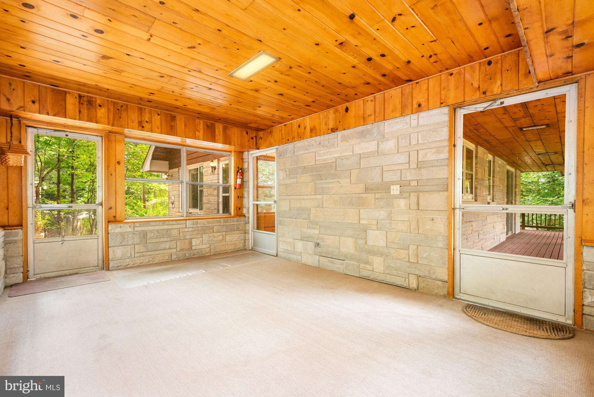 HARVEY PENINSULA - Residential