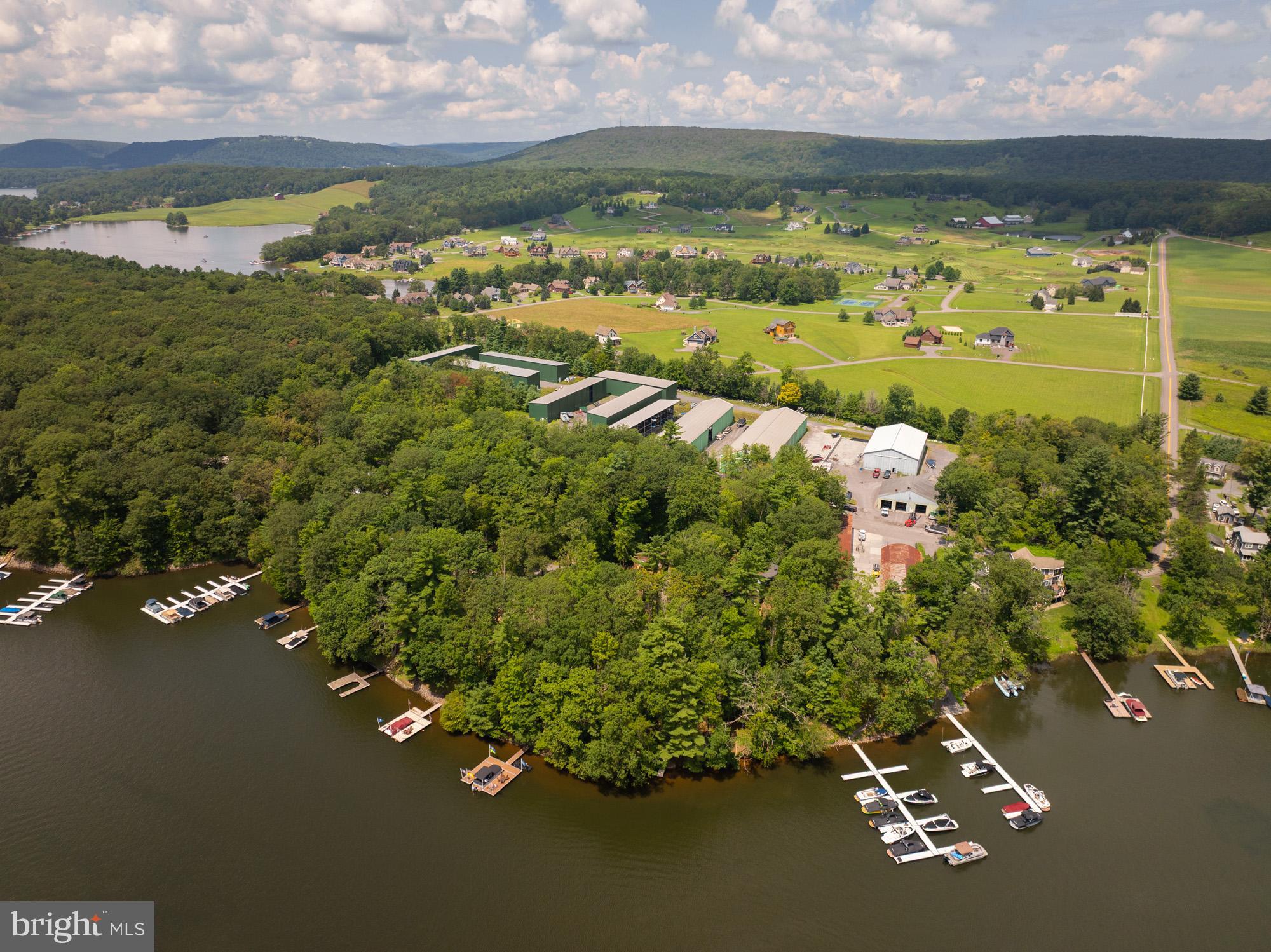 HARVEY PENINSULA - Residential