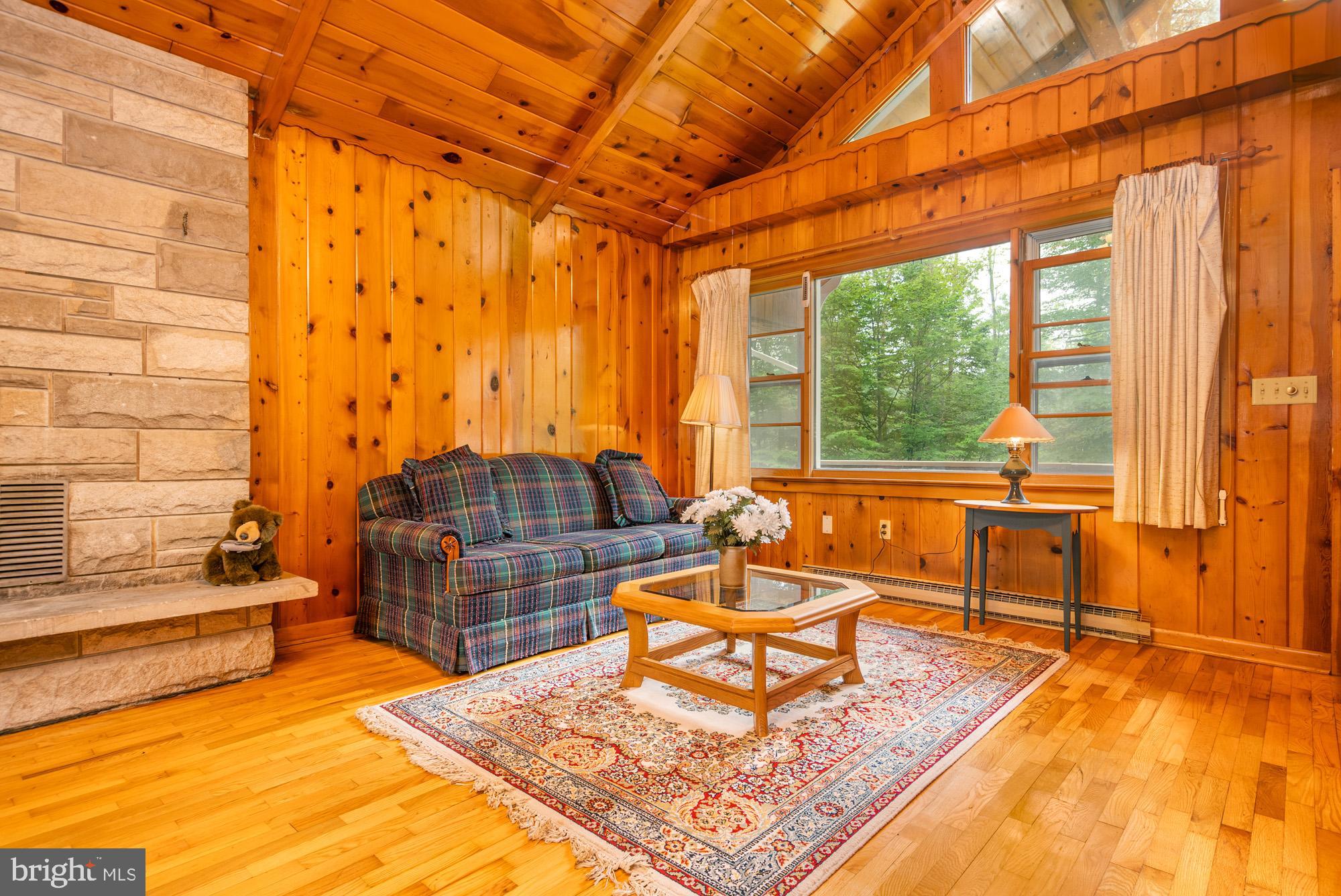 HARVEY PENINSULA - Residential