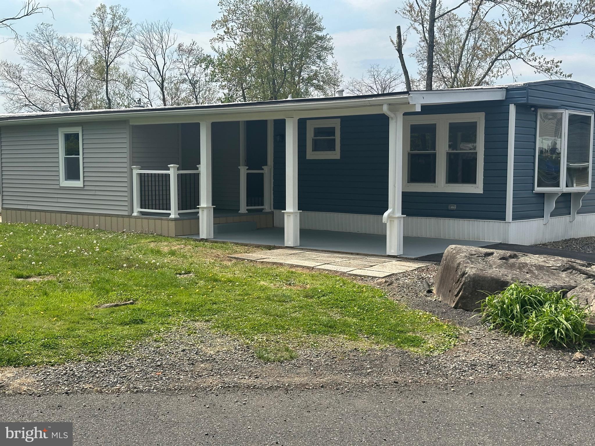 MELODYLAKESCNTRYCLUB - Residential