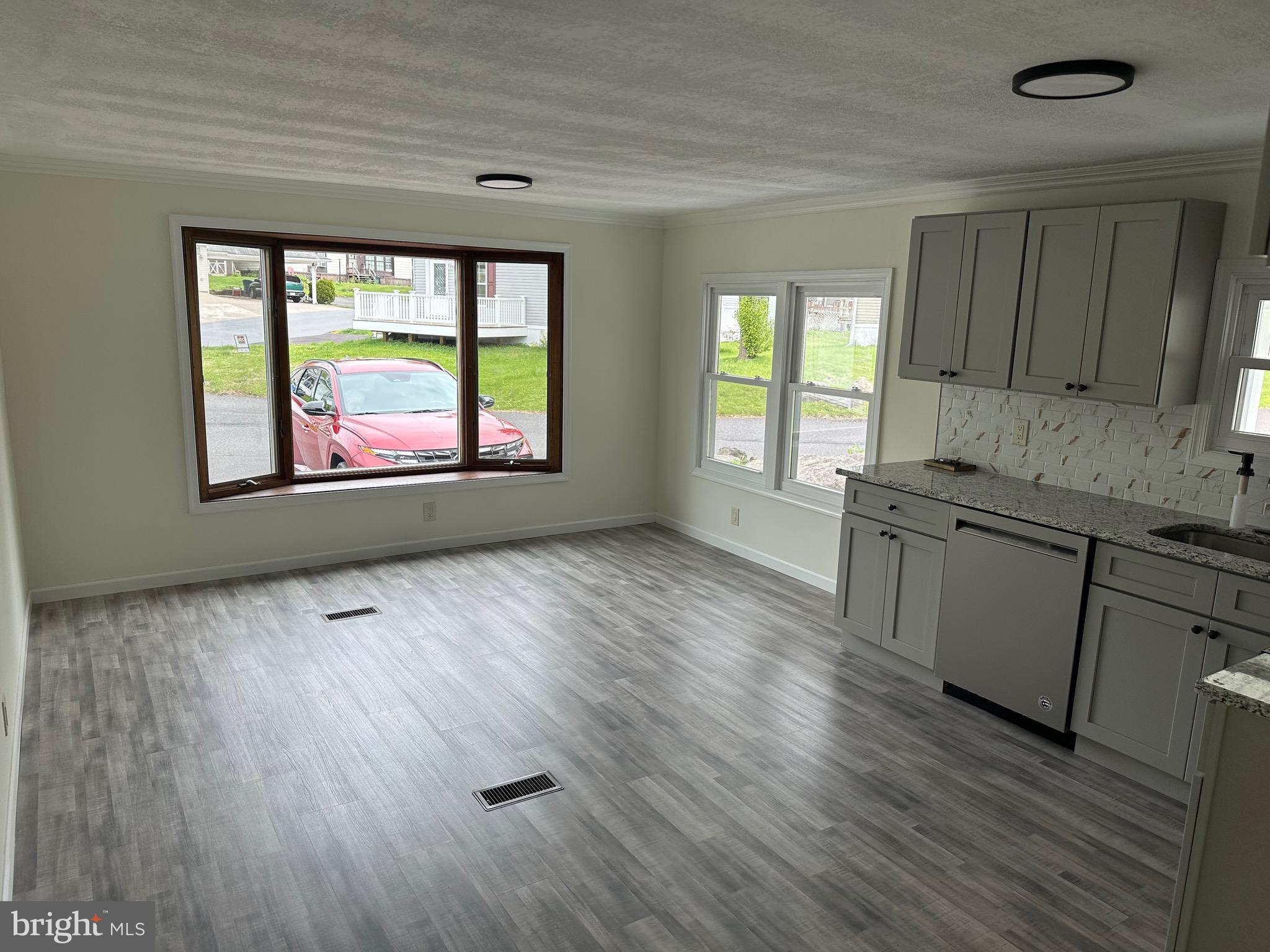 MELODYLAKESCNTRYCLUB - Residential