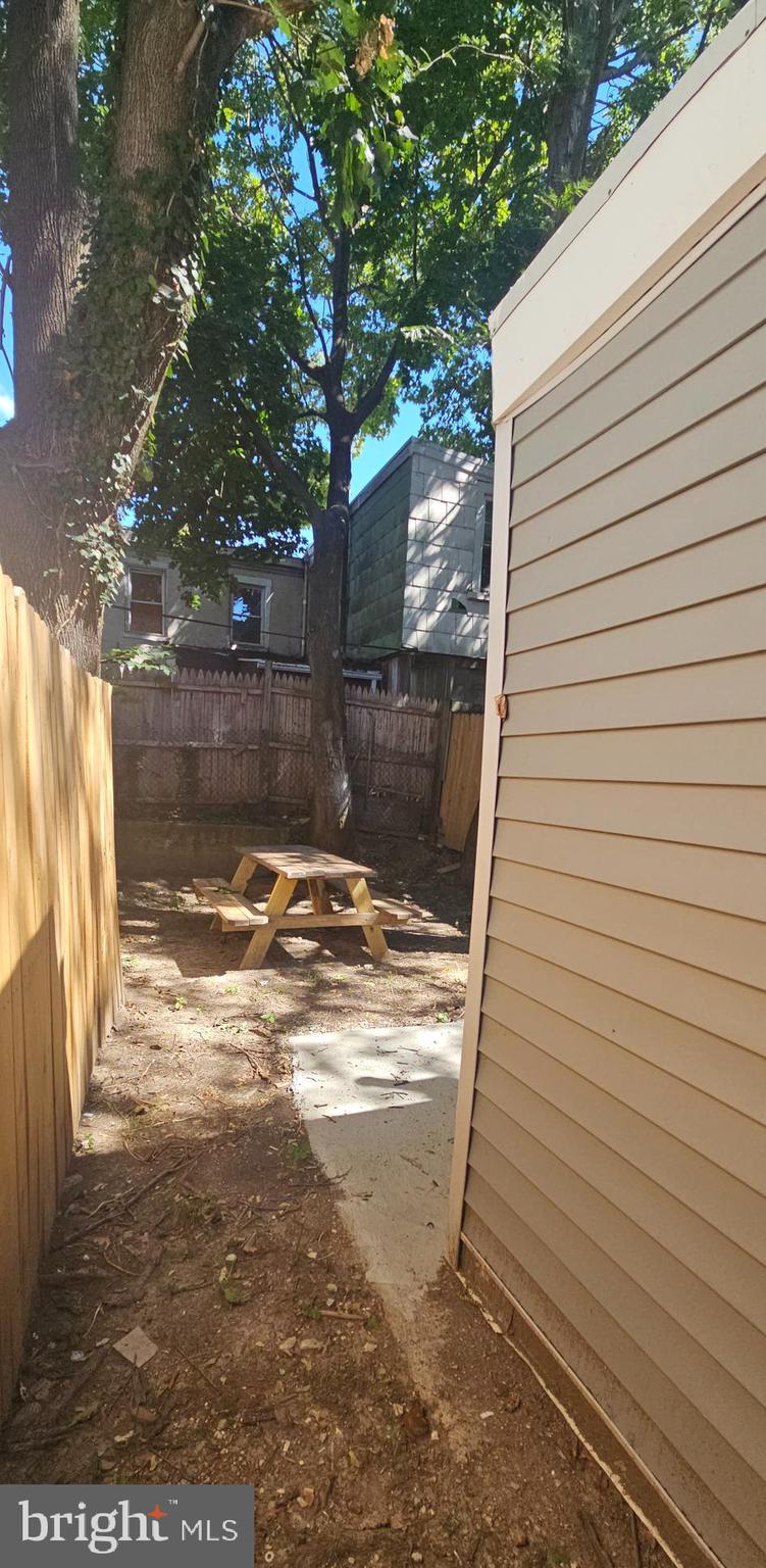 1029 LANCASTER AVENUE