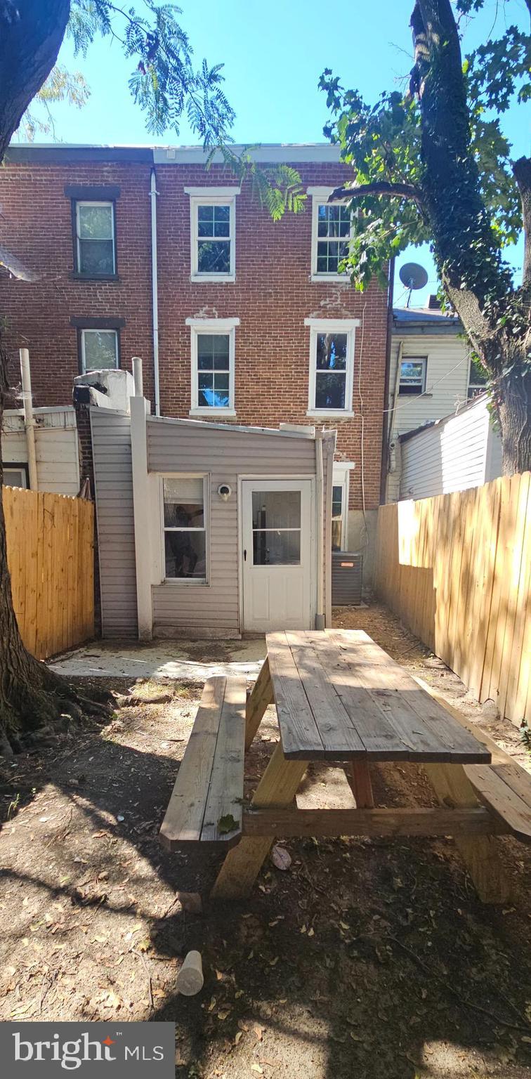 1029 LANCASTER AVENUE