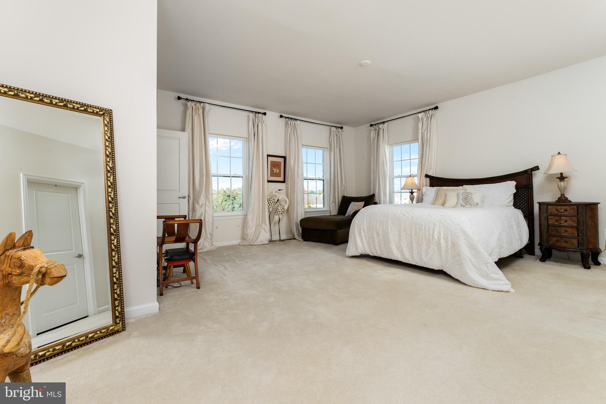 MORLEY CORNER - Residential