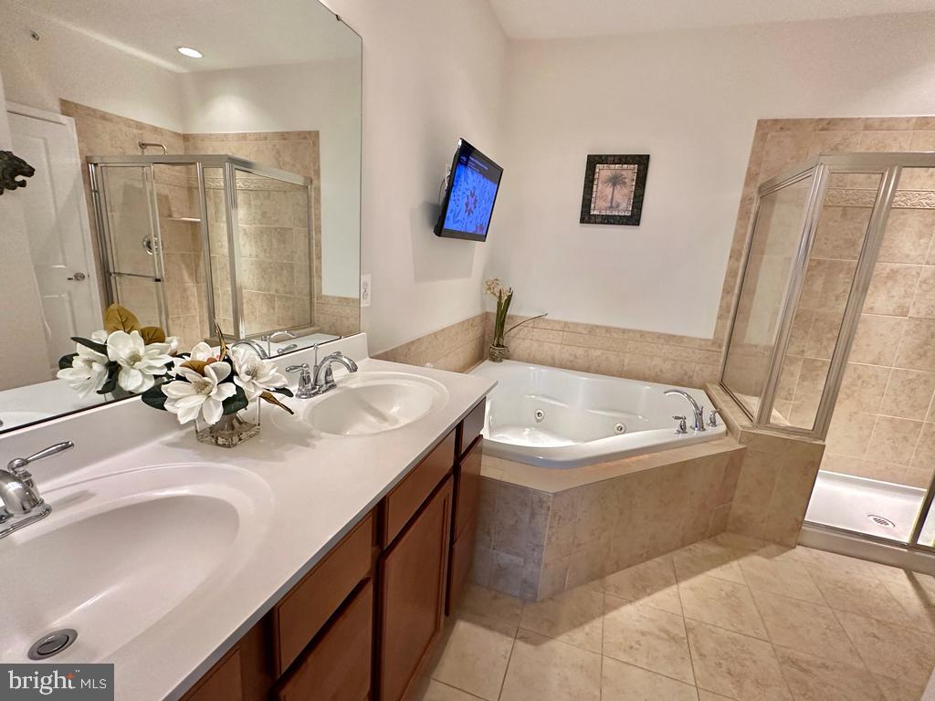 MORLEY CORNER - Residential