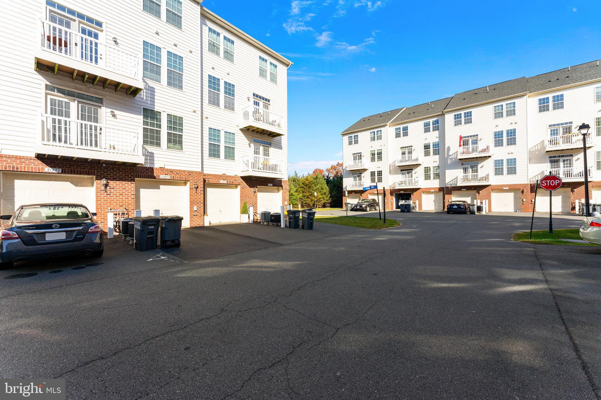 MORLEY CORNER - Residential