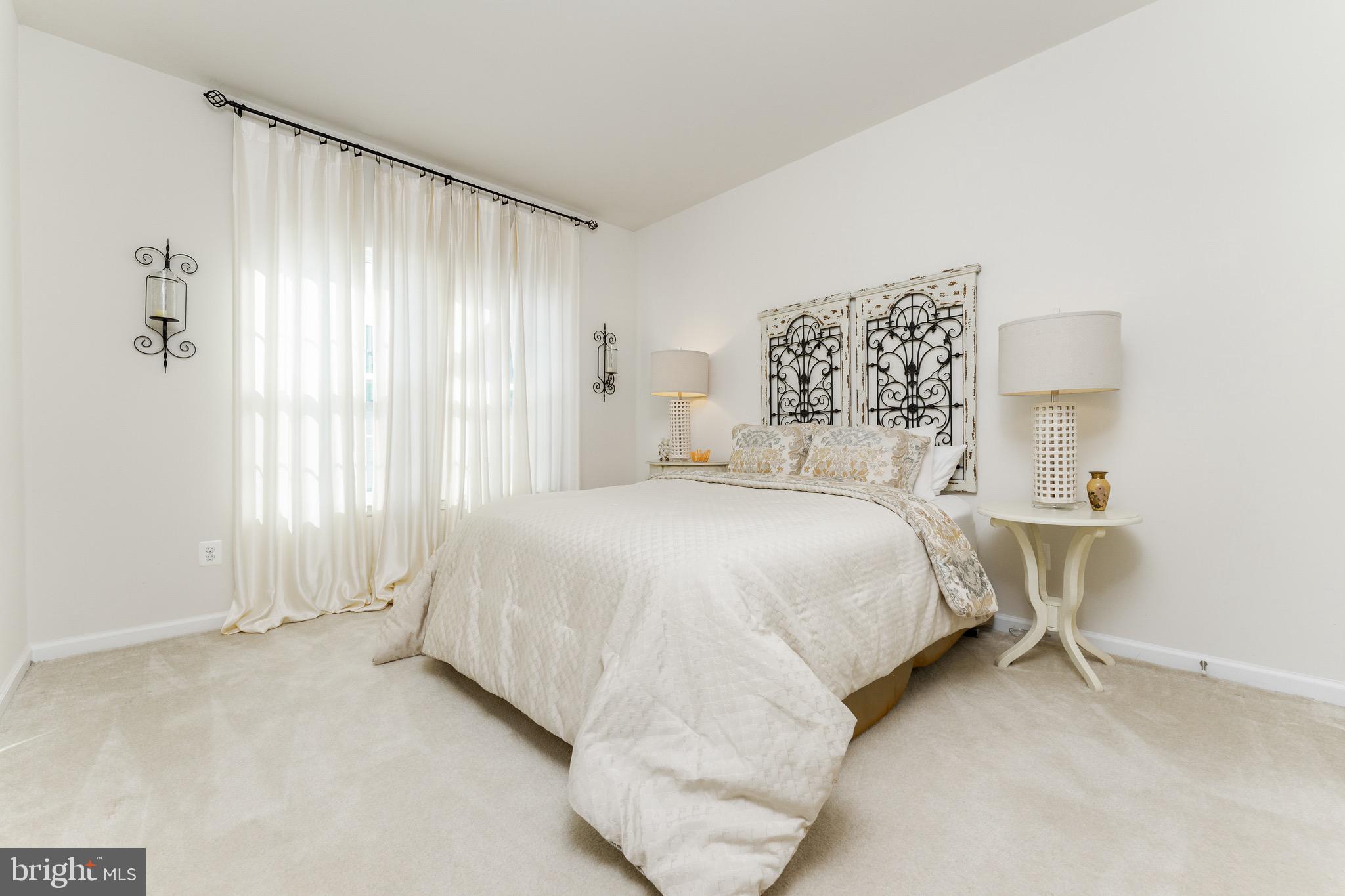 MORLEY CORNER - Residential