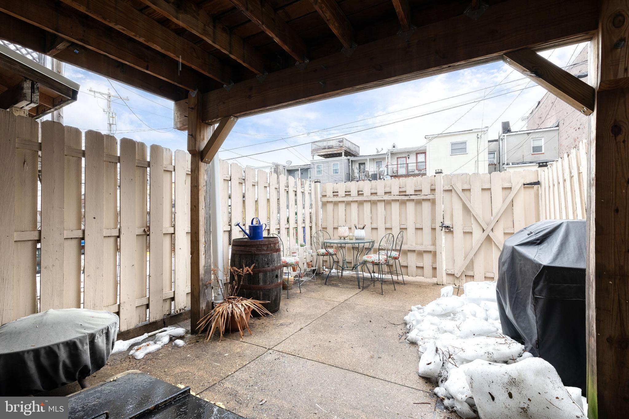 HIGHLANDTOWN - Residential