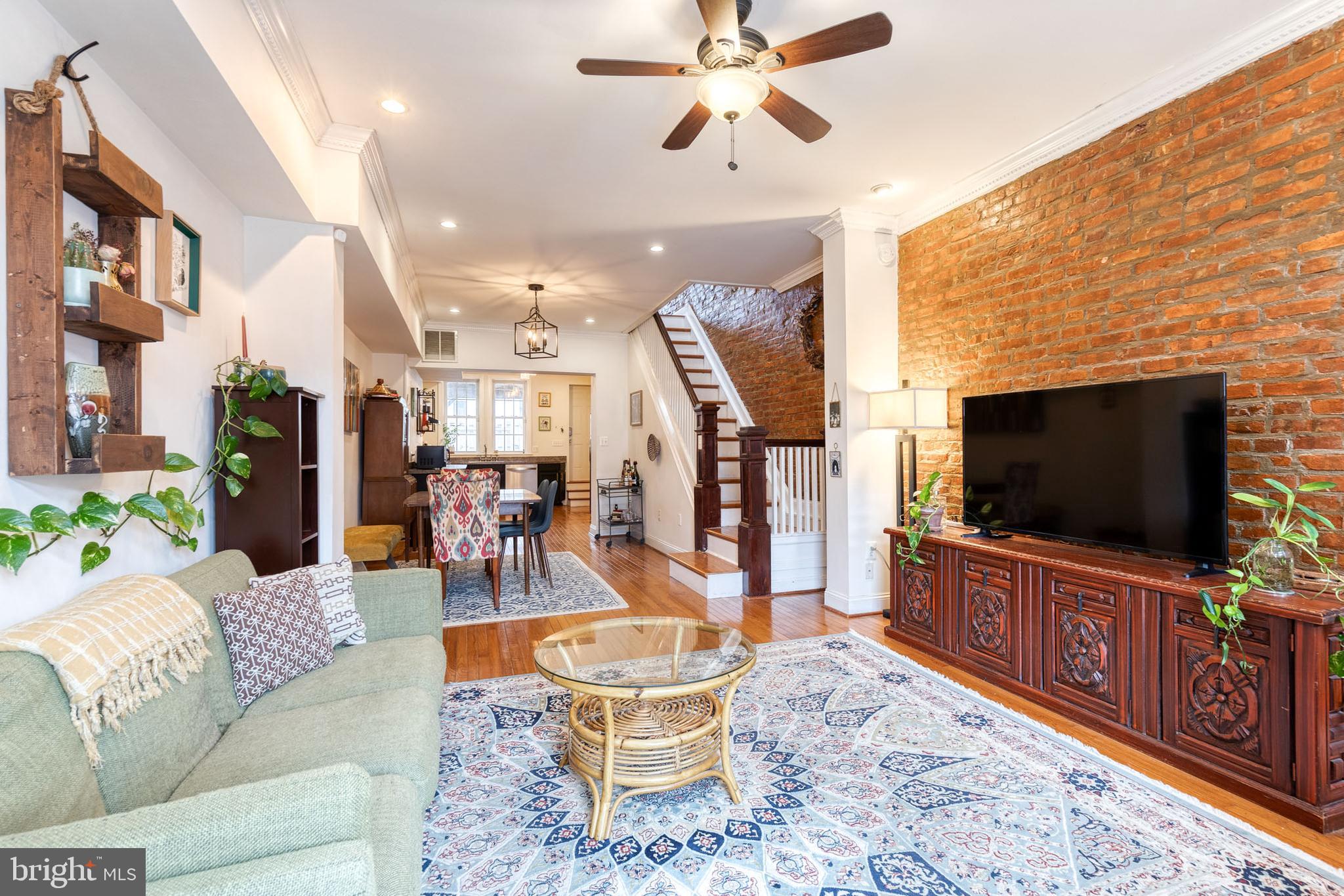 HIGHLANDTOWN - Residential