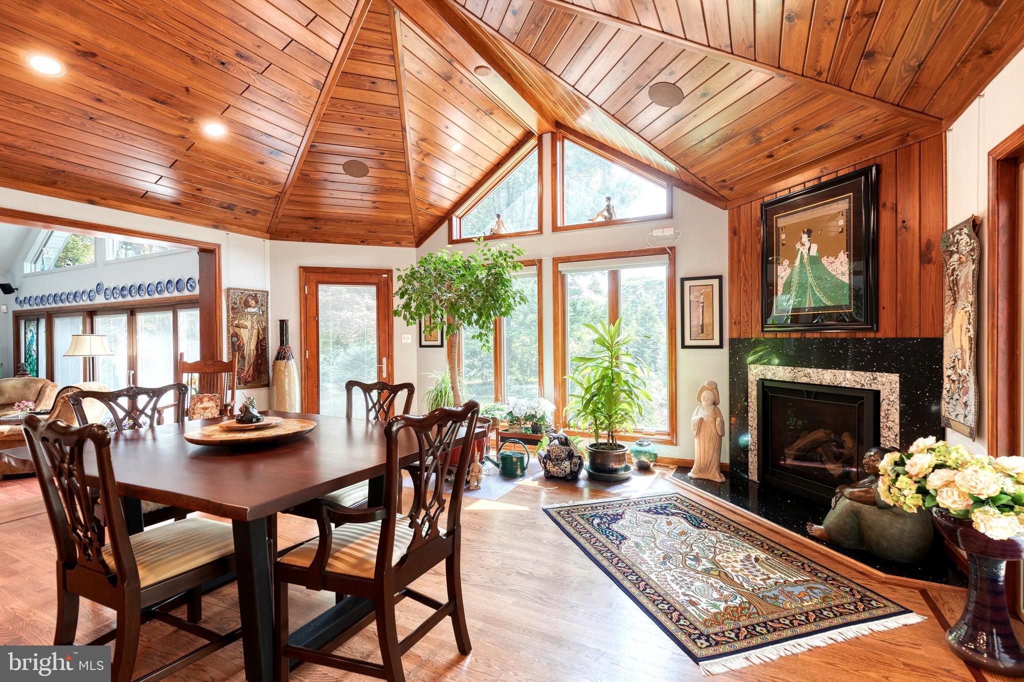 9 TREE FARM COURT