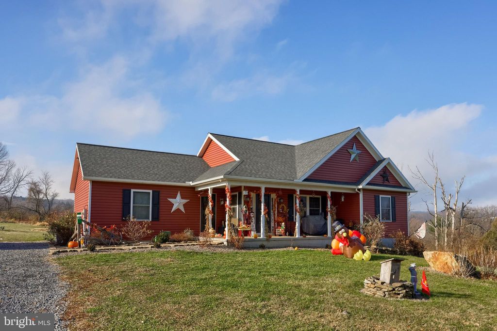 Photo of 262 W Texter Mission Road, ROBESONIA, PA 19551 (MLS # PALN2023768)