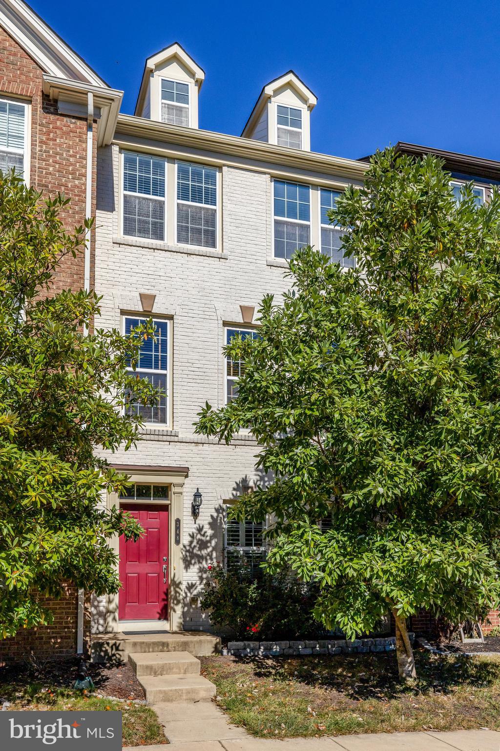 348 PINK AZALEA TERRACE SE