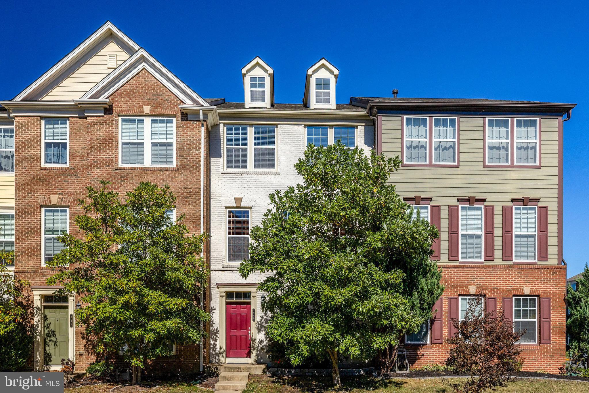 348 PINK AZALEA TERRACE SE