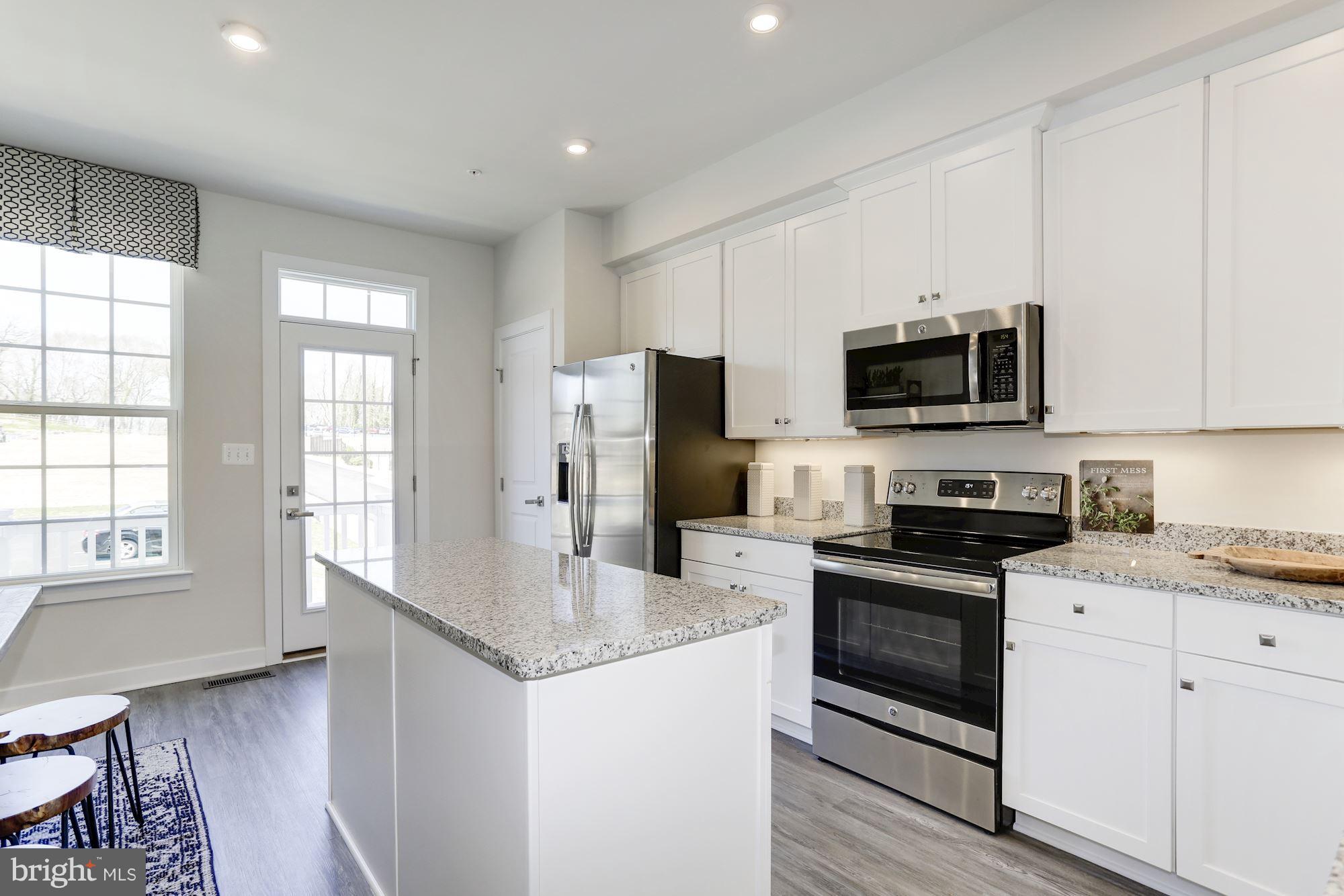 AVONDALE RIDGE - Residential