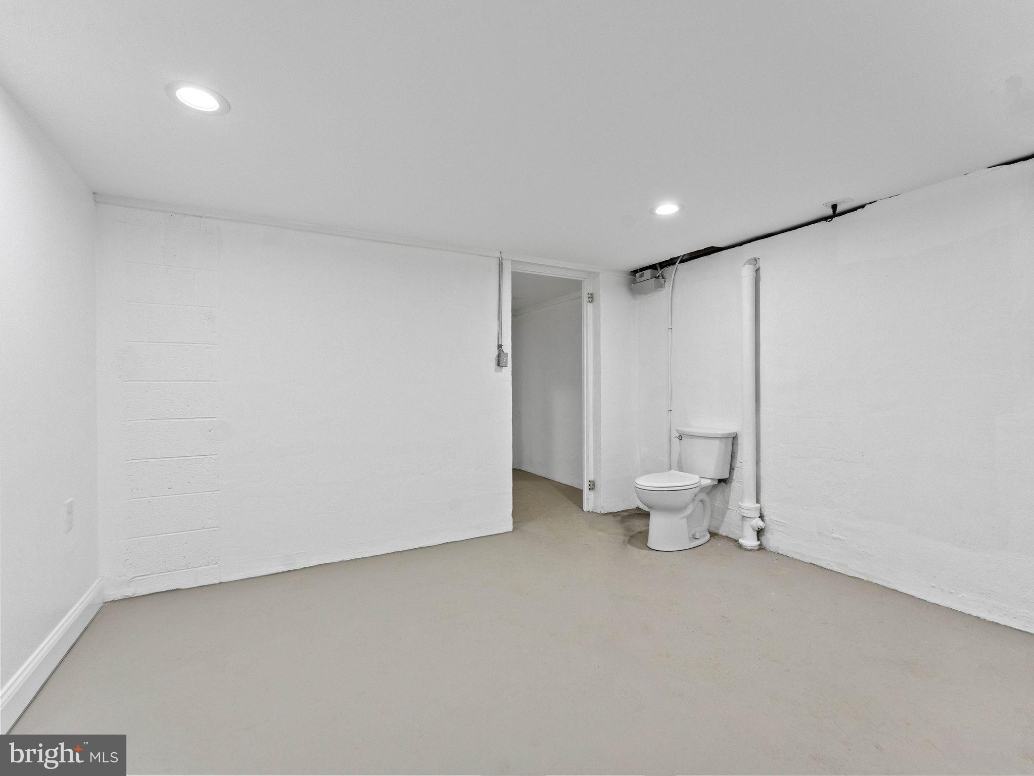 GULPH MILLS VIL - Residential