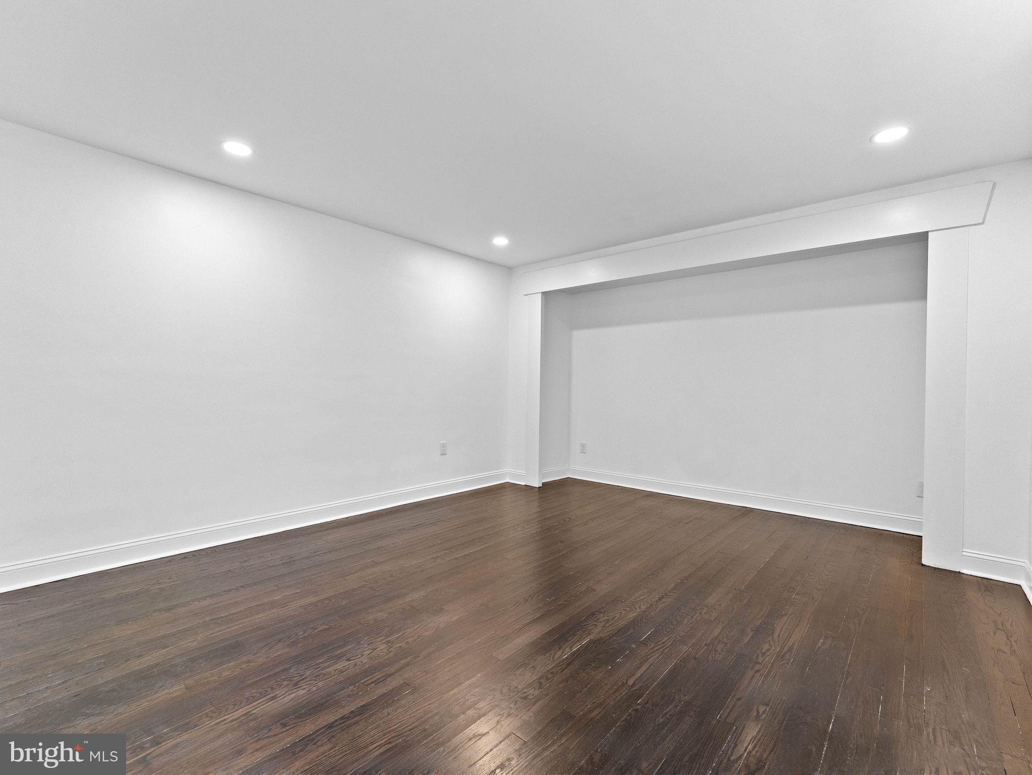 GULPH MILLS VIL - Residential