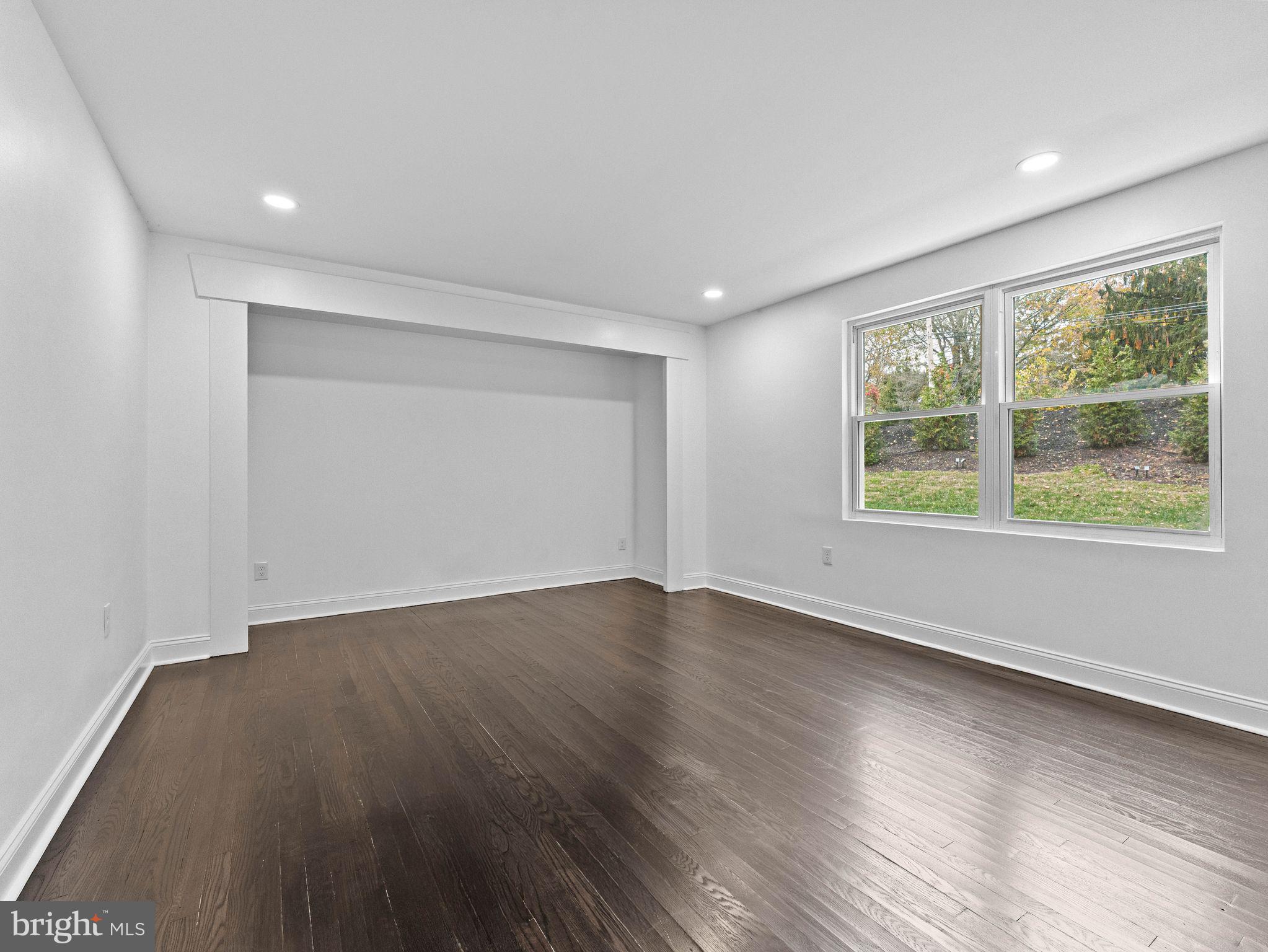 GULPH MILLS VIL - Residential