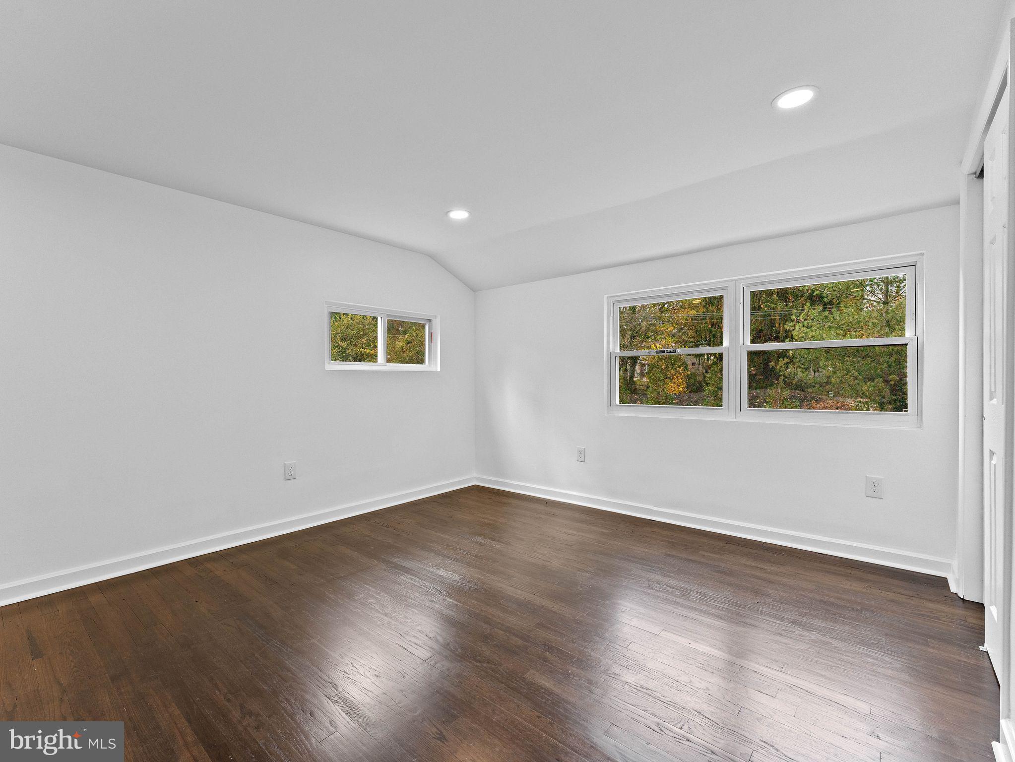 GULPH MILLS VIL - Residential