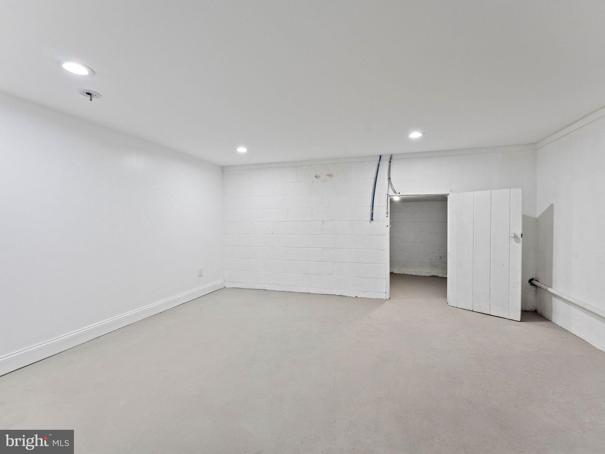 GULPH MILLS VIL - Residential