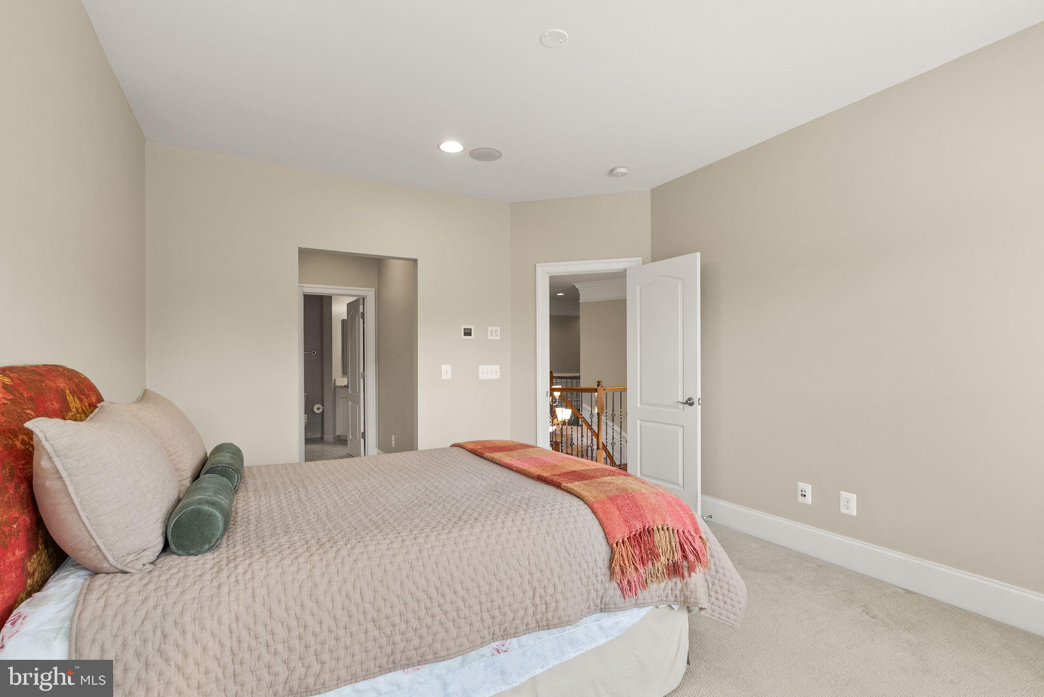 SOUTH RUN - Residential