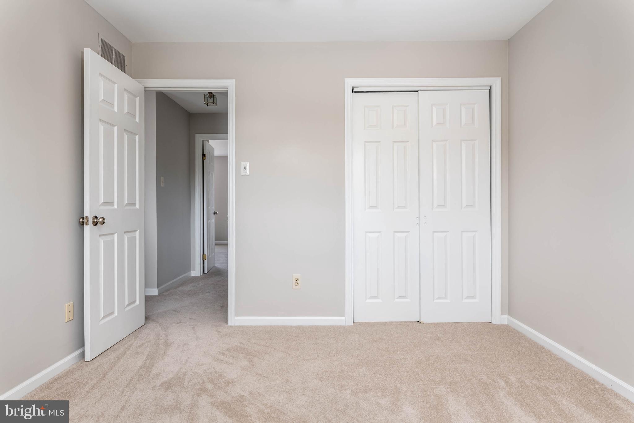 HUNTERS RUN - Residential