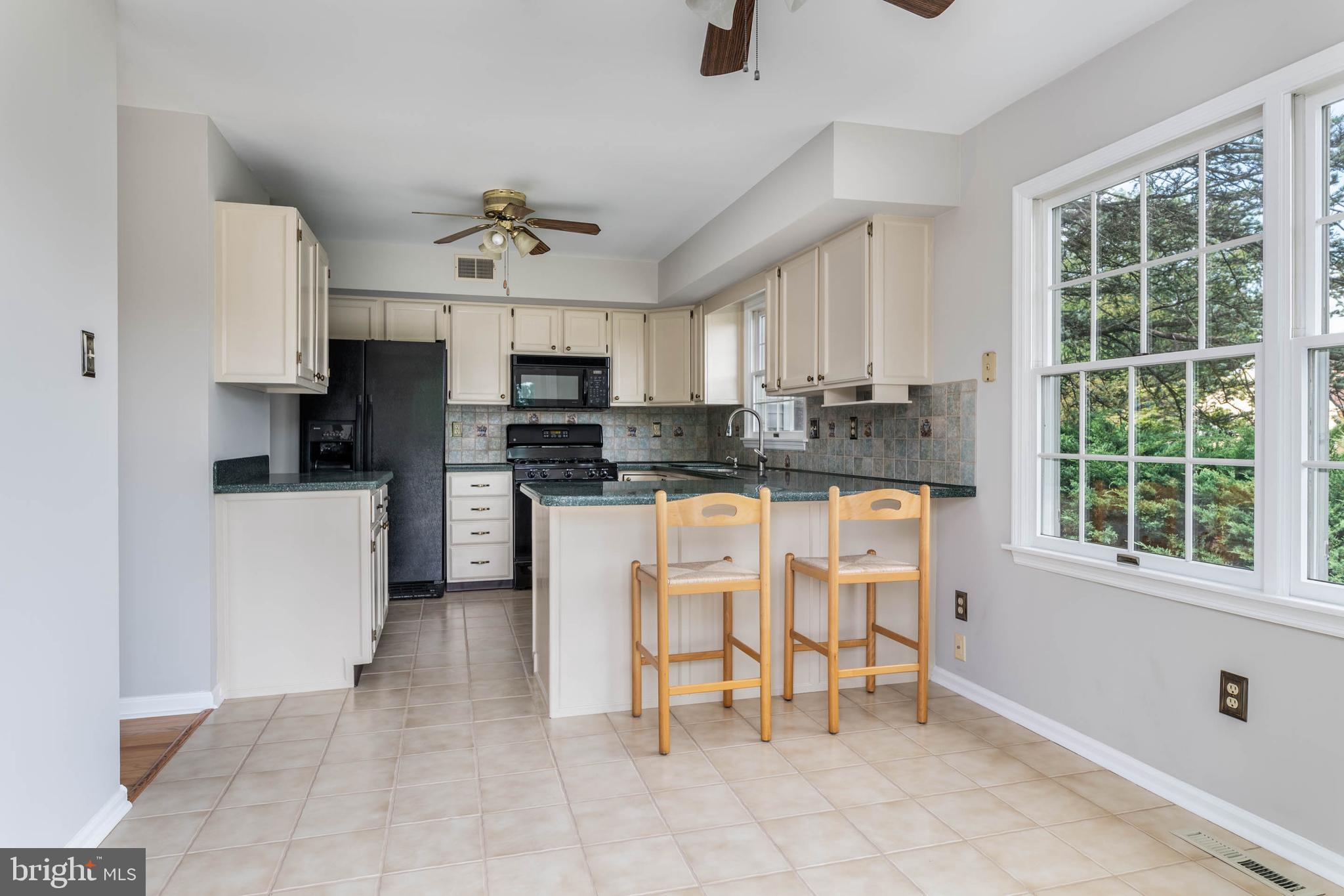 HUNTERS RUN - Residential