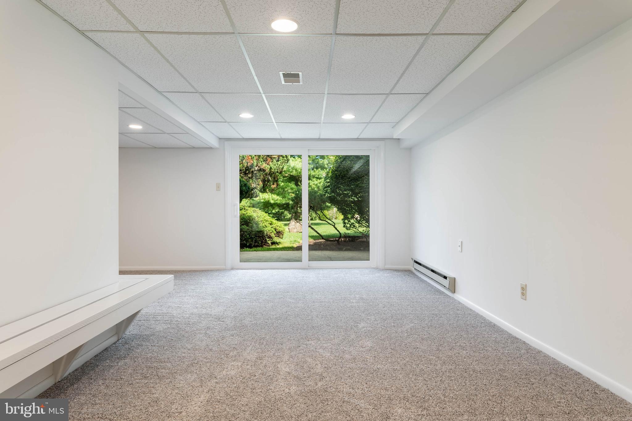 HUNTERS RUN - Residential