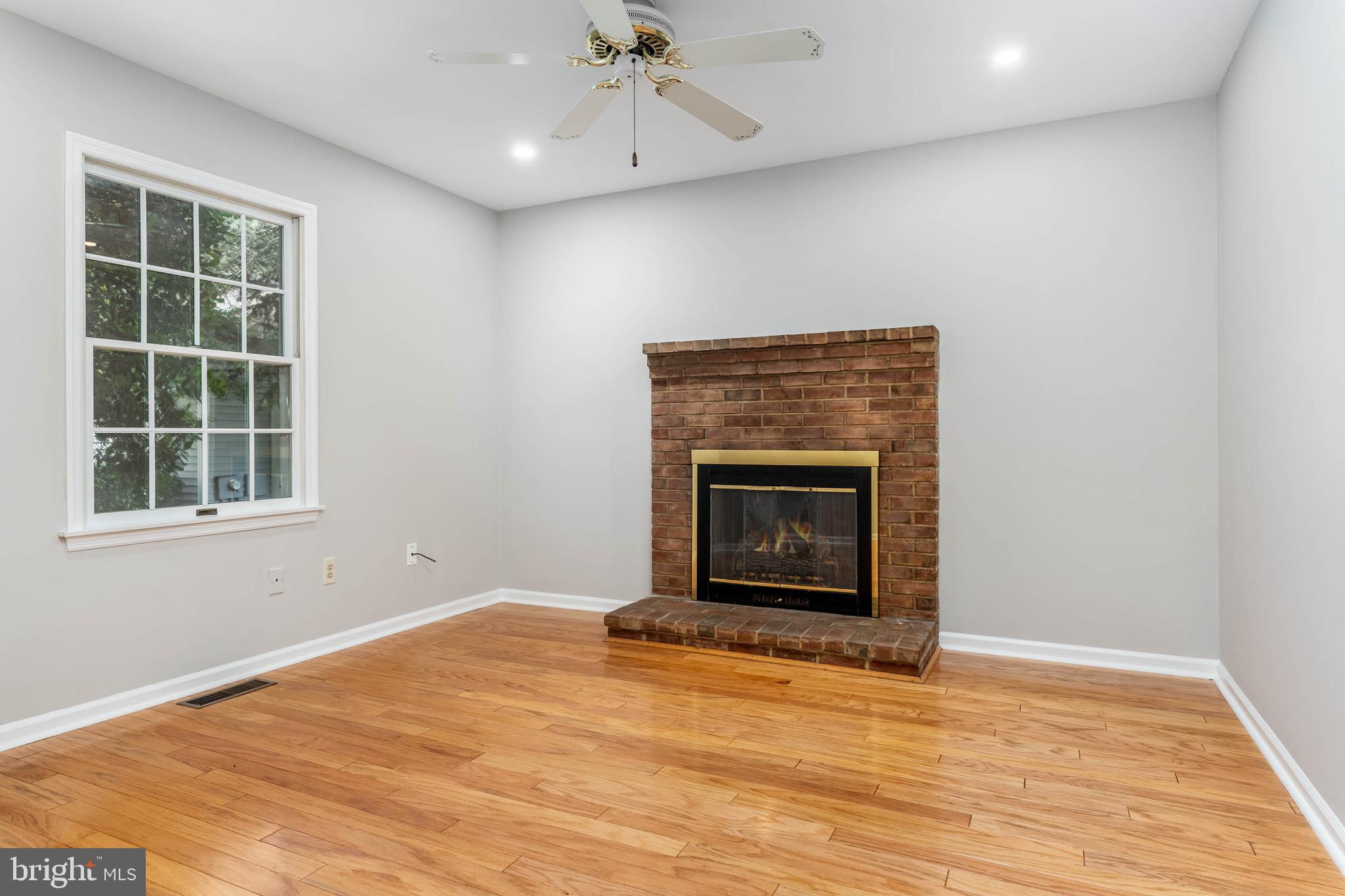 HUNTERS RUN - Residential