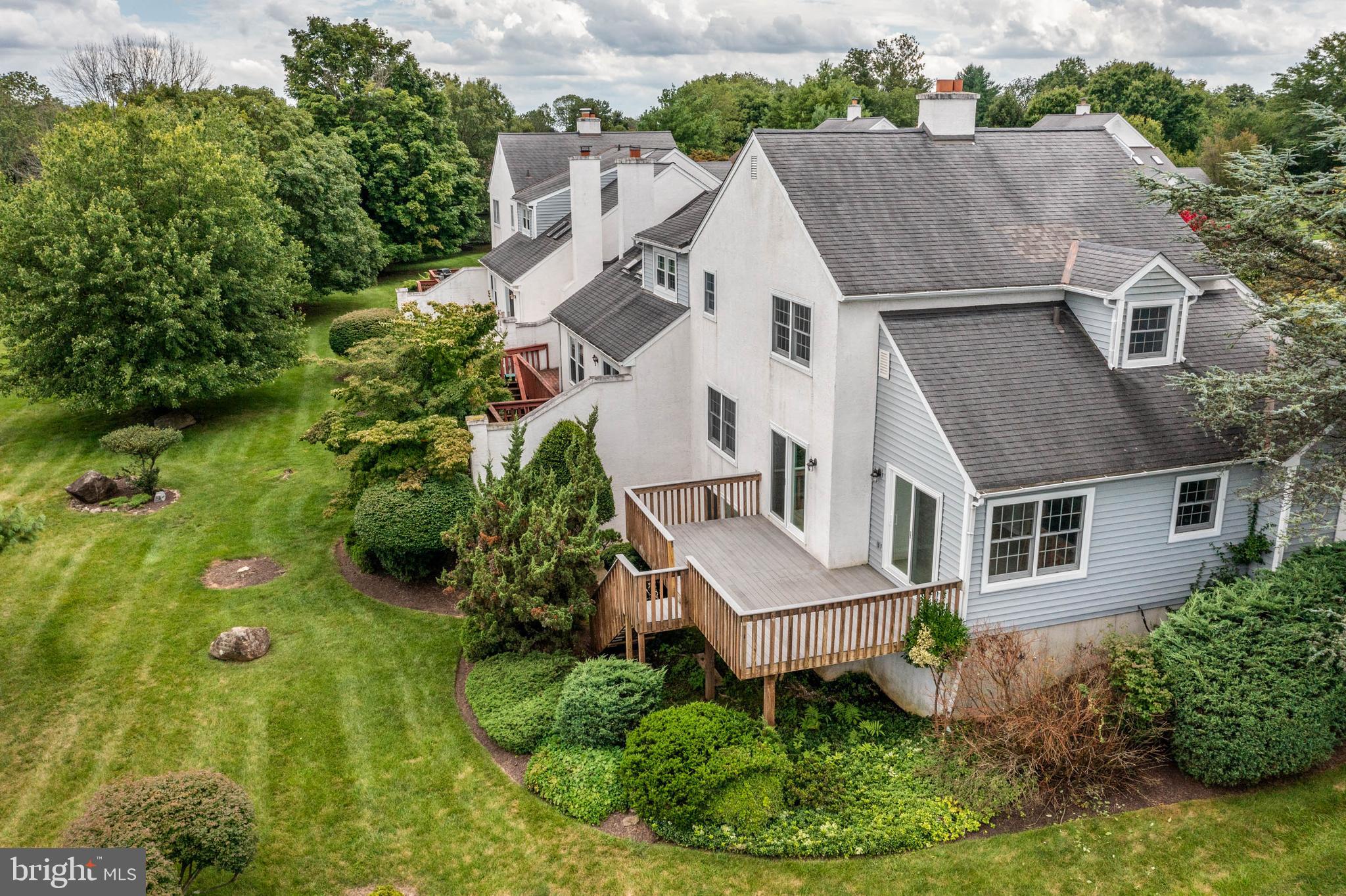 HUNTERS RUN - Residential