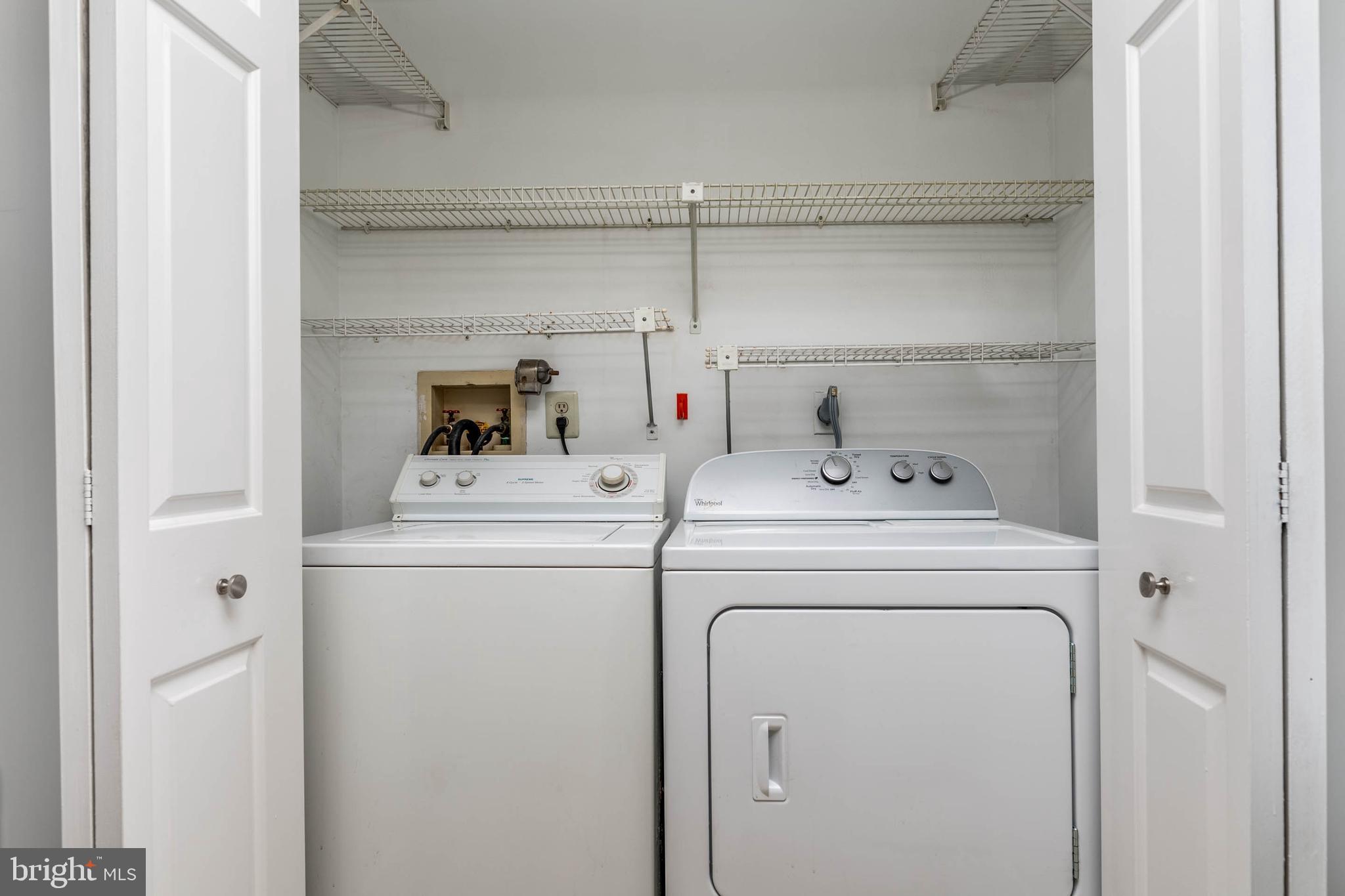 HUNTERS RUN - Residential