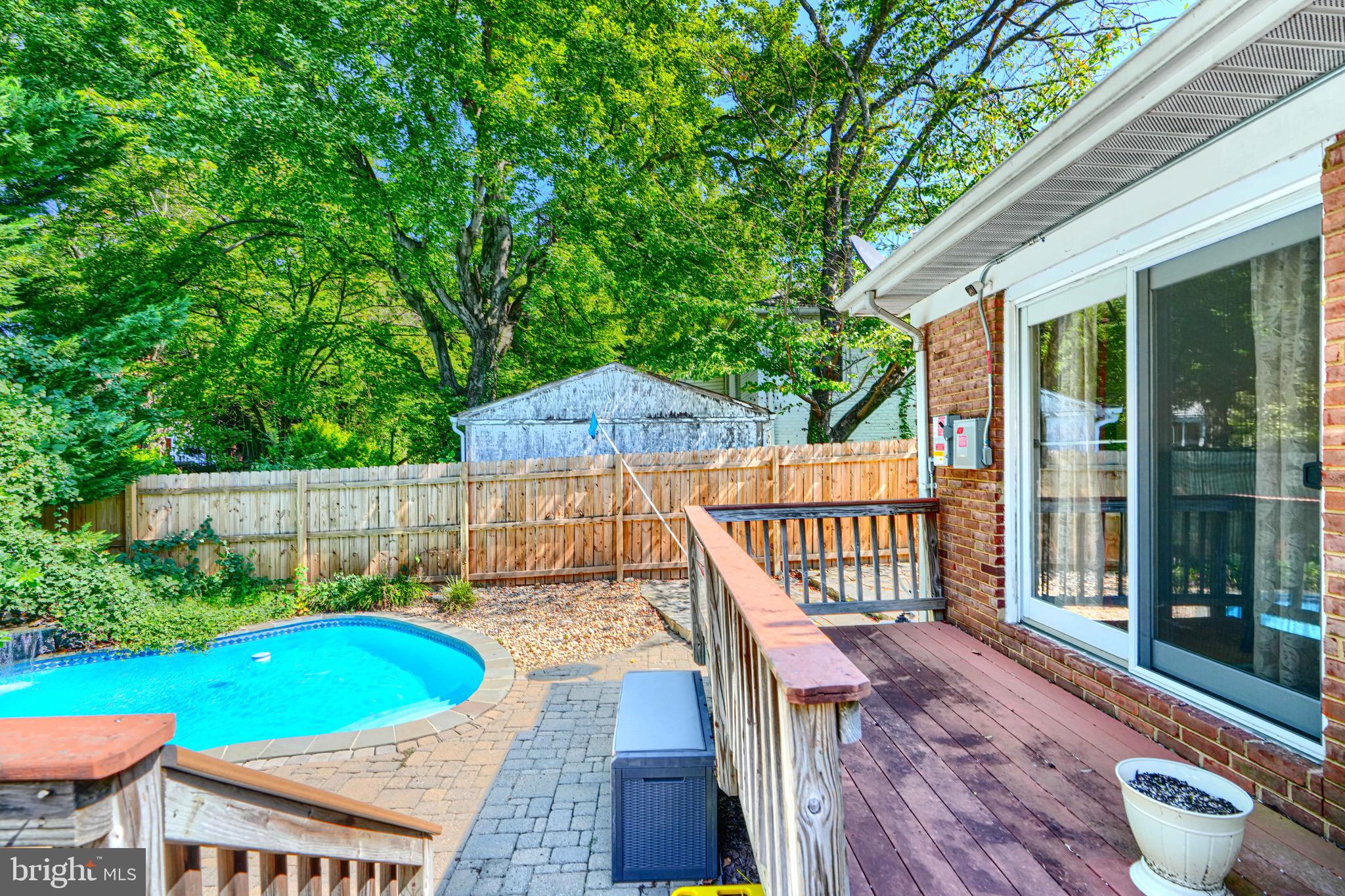 NORTHWEST BRANCH ESTATES - Residential