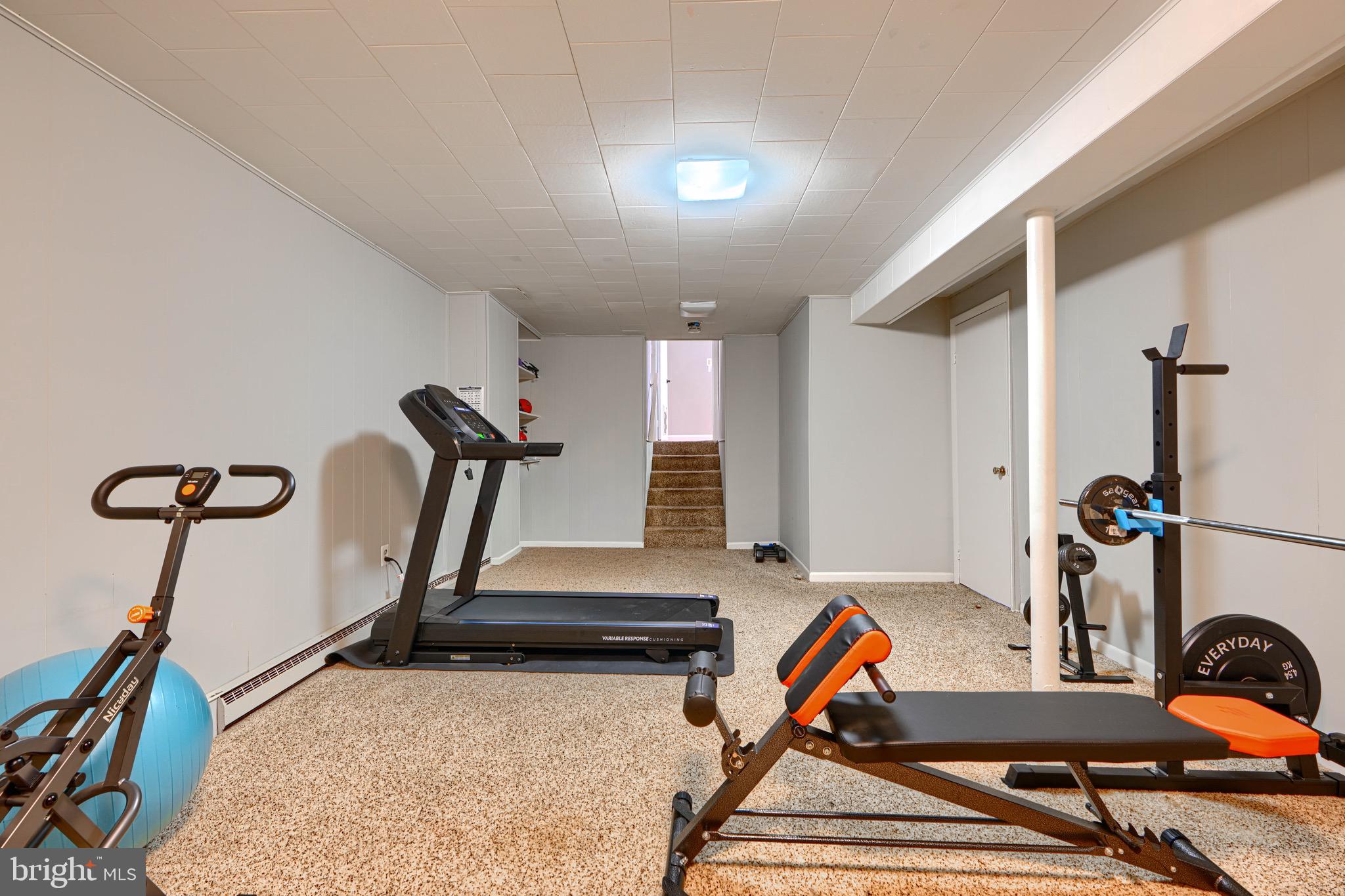 NORTHWEST BRANCH ESTATES - Residential