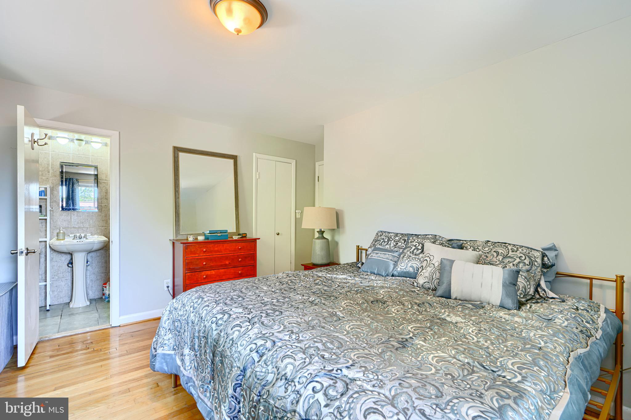 NORTHWEST BRANCH ESTATES - Residential