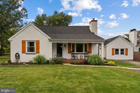 Photo of 49 Level Road, COLLEGEVILLE, PA 19426 (MLS # PAMC2155784)