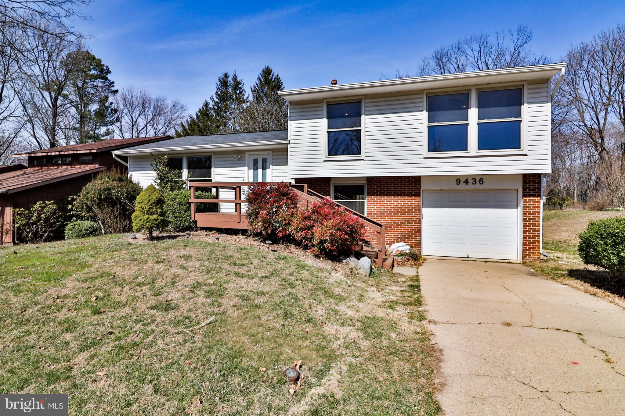 9436 WANDERING WAY