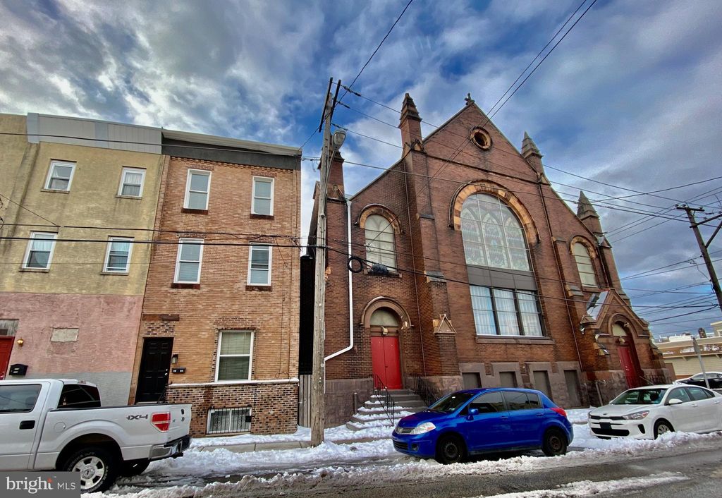 Photo of 2112 S 3rd Street, PHILADELPHIA, PA 19148 (MLS # PAPH2583286)