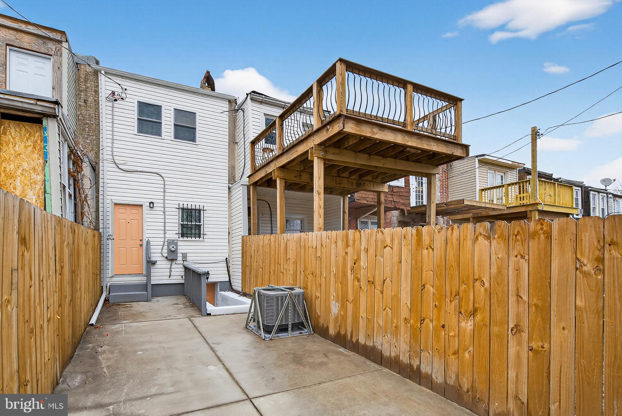 BROADWAY EAST - Residential