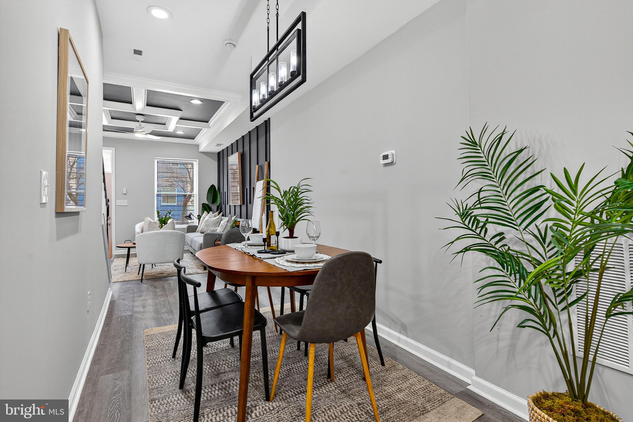 BROADWAY EAST - Residential