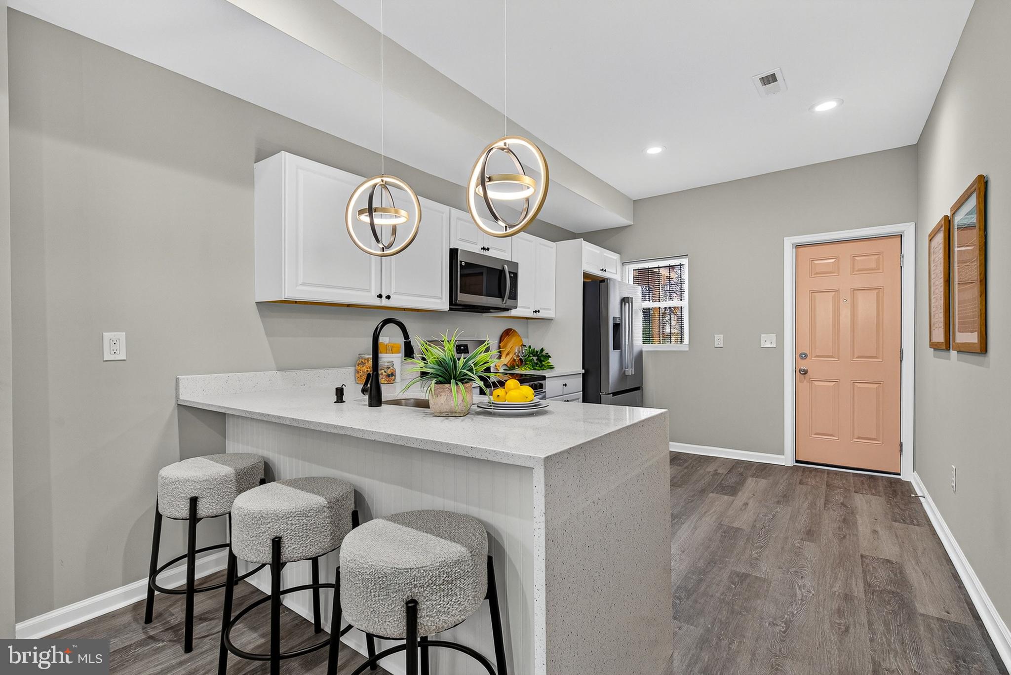 BROADWAY EAST - Residential