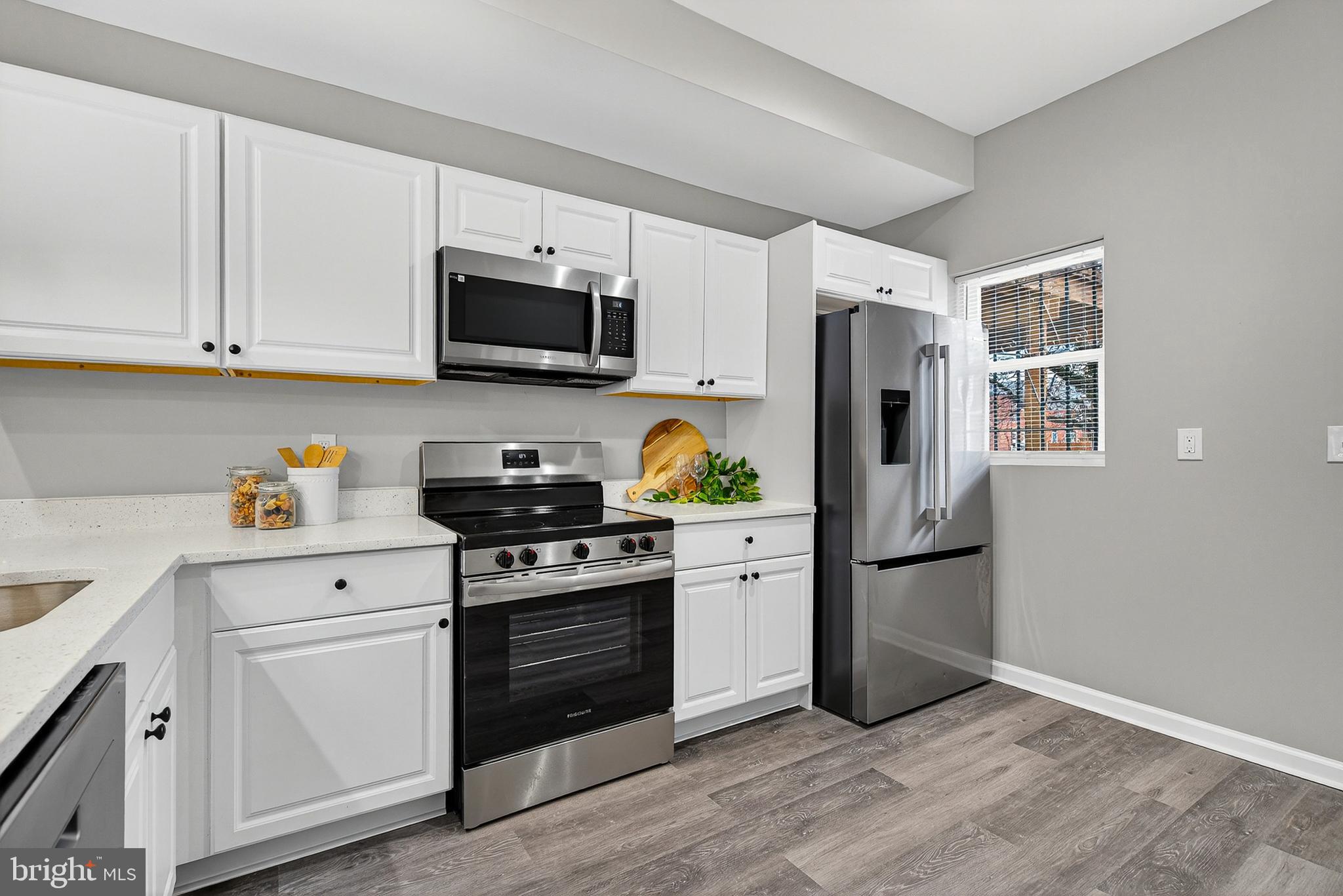 BROADWAY EAST - Residential