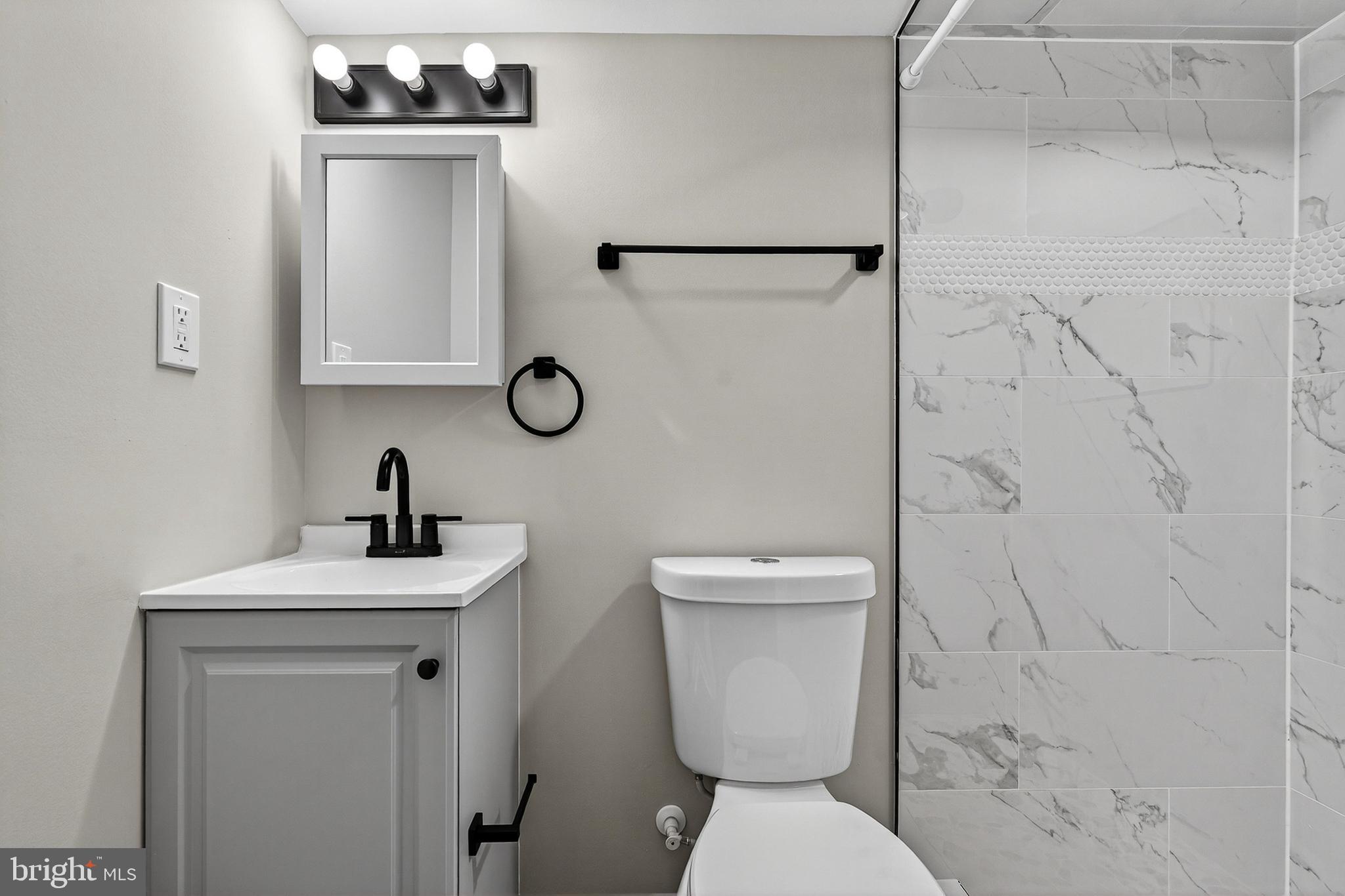 BROADWAY EAST - Residential