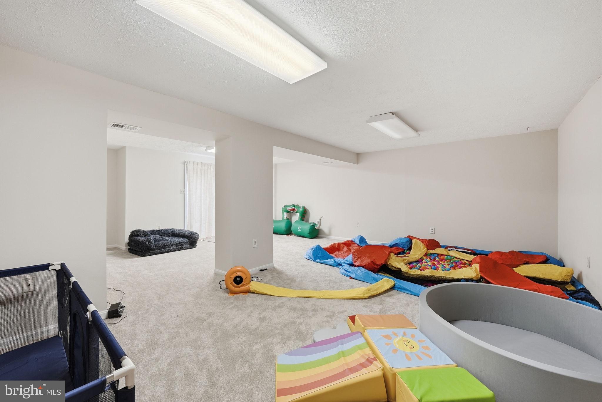CLARKS CROSSING - Residential